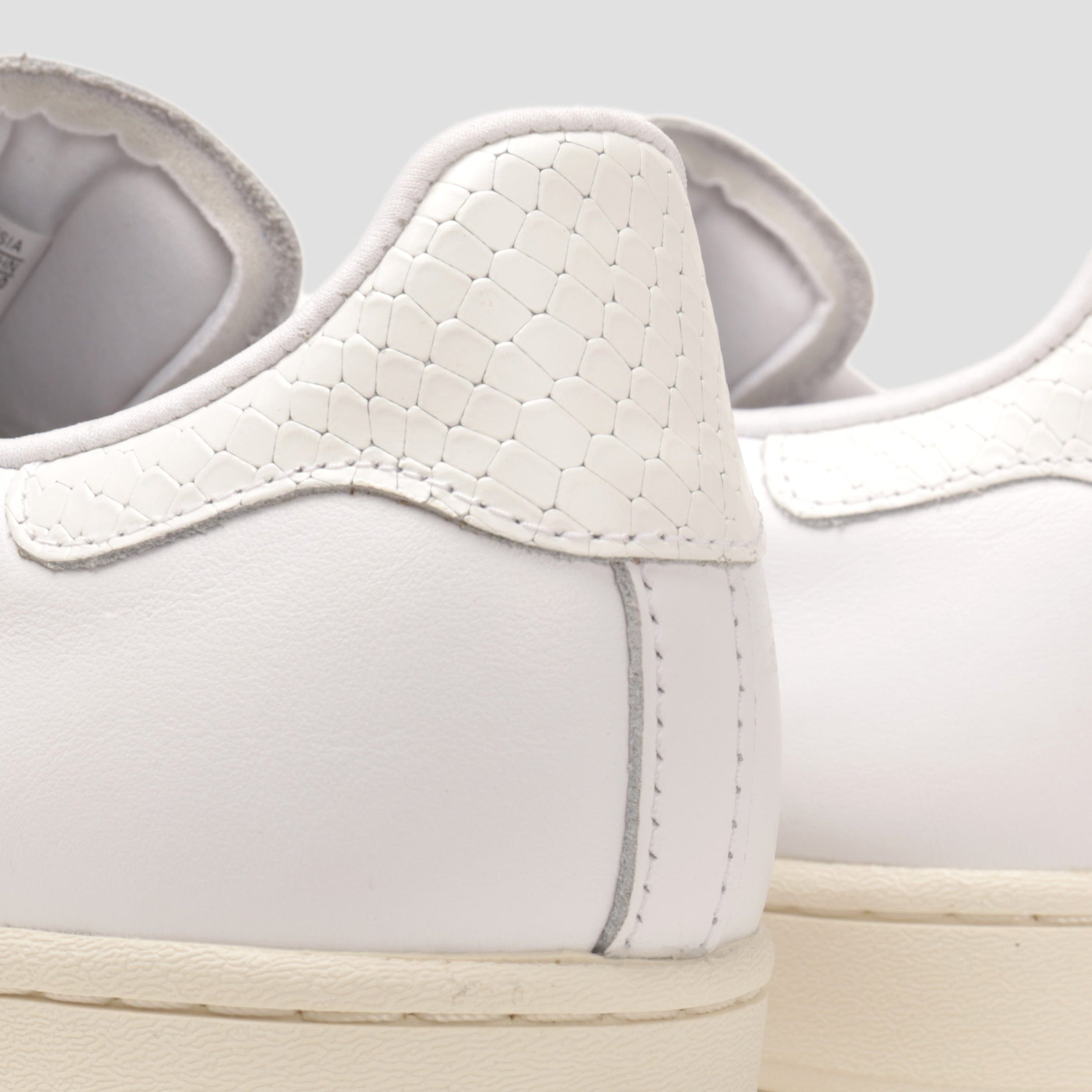 adidas Superstar Adv Skate Shoes Footwear White / Footwear White / Gold Metallic