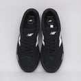 Load image into Gallery viewer, New Balance 22 Shoes Black / White