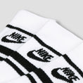 Load image into Gallery viewer, Nike Everyday Essential Stripe Crew Socks White / Black / Black (3 Pack)