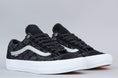 Load image into Gallery viewer, Vans Style 36 Pro LTD Shoes (Independent) Black / Silver