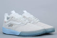 Load image into Gallery viewer, Vans UltraRange Pro ArcAd Shoes White / Crystal Blue