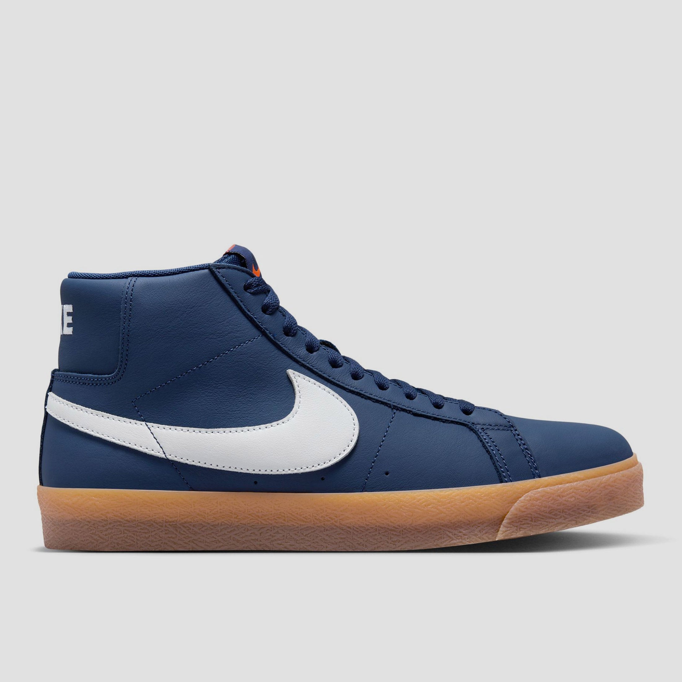 Nike SB Zoom Blazer Mid Skate Shoes Navy White Navy Gum