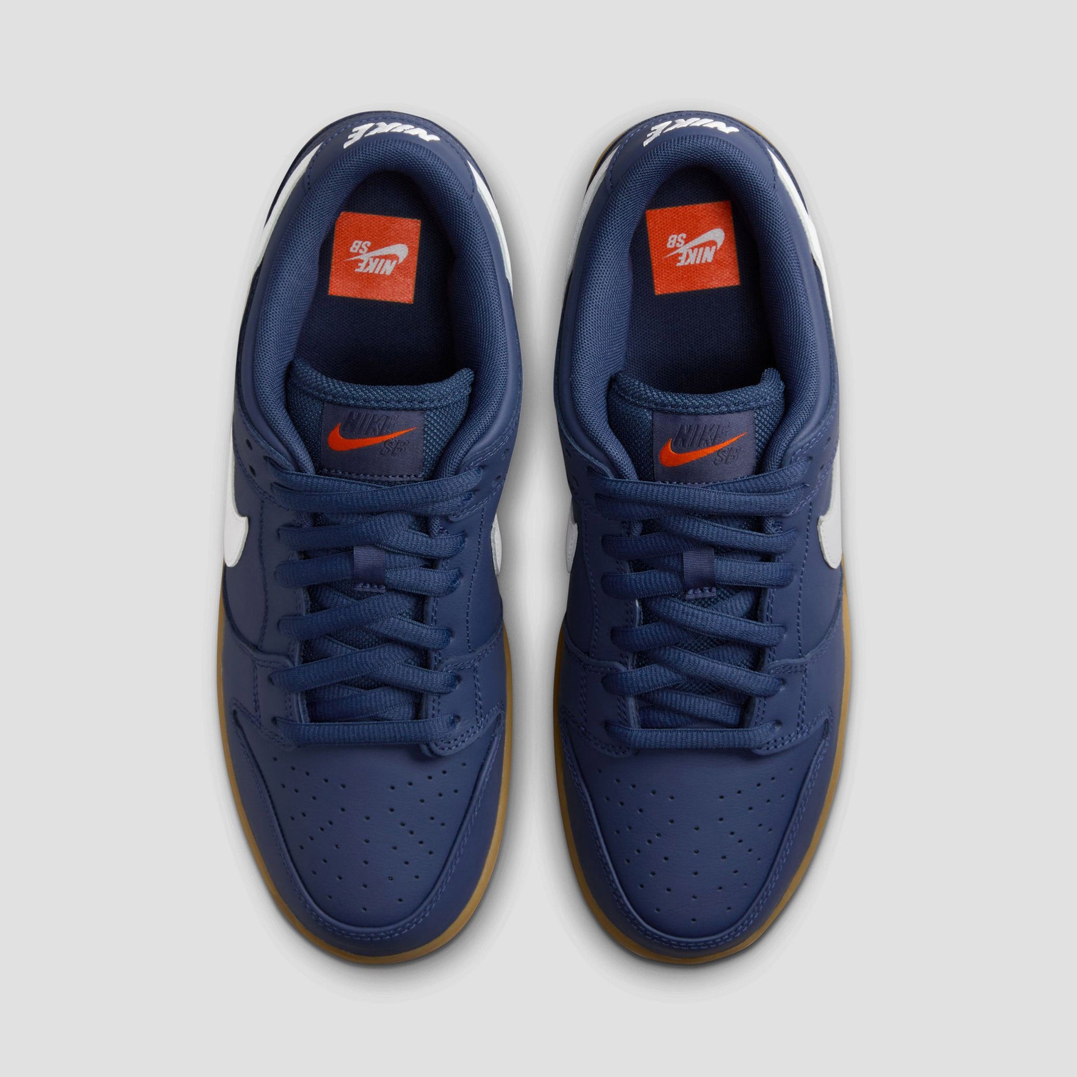 Nike SB Dunk Low Pro Skate Shoes Navy White Navy Gum Light
