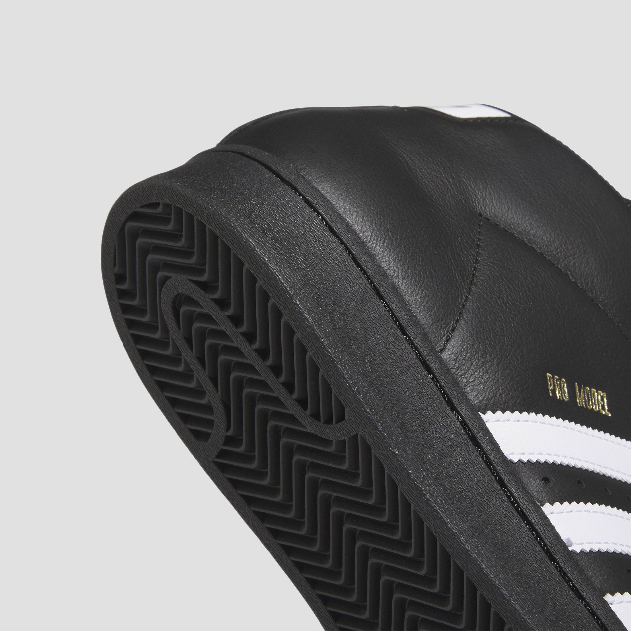 adidas Pro Model ADV Skate Shoes Core Black / Cloud White / Gold Metallic