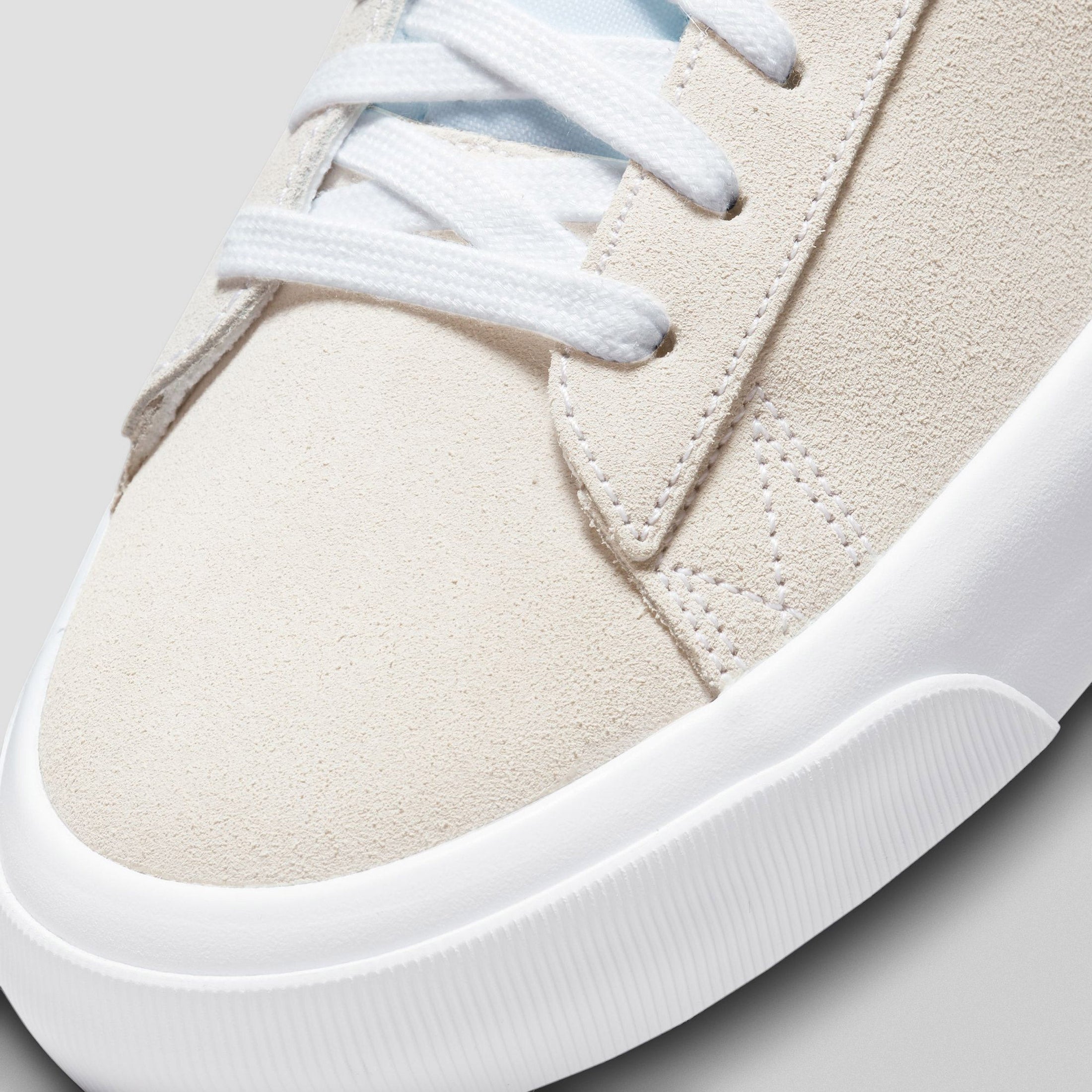 Nike SB Blazer Low Pro GT Shoes White / Fir - White - Gum Light Brown