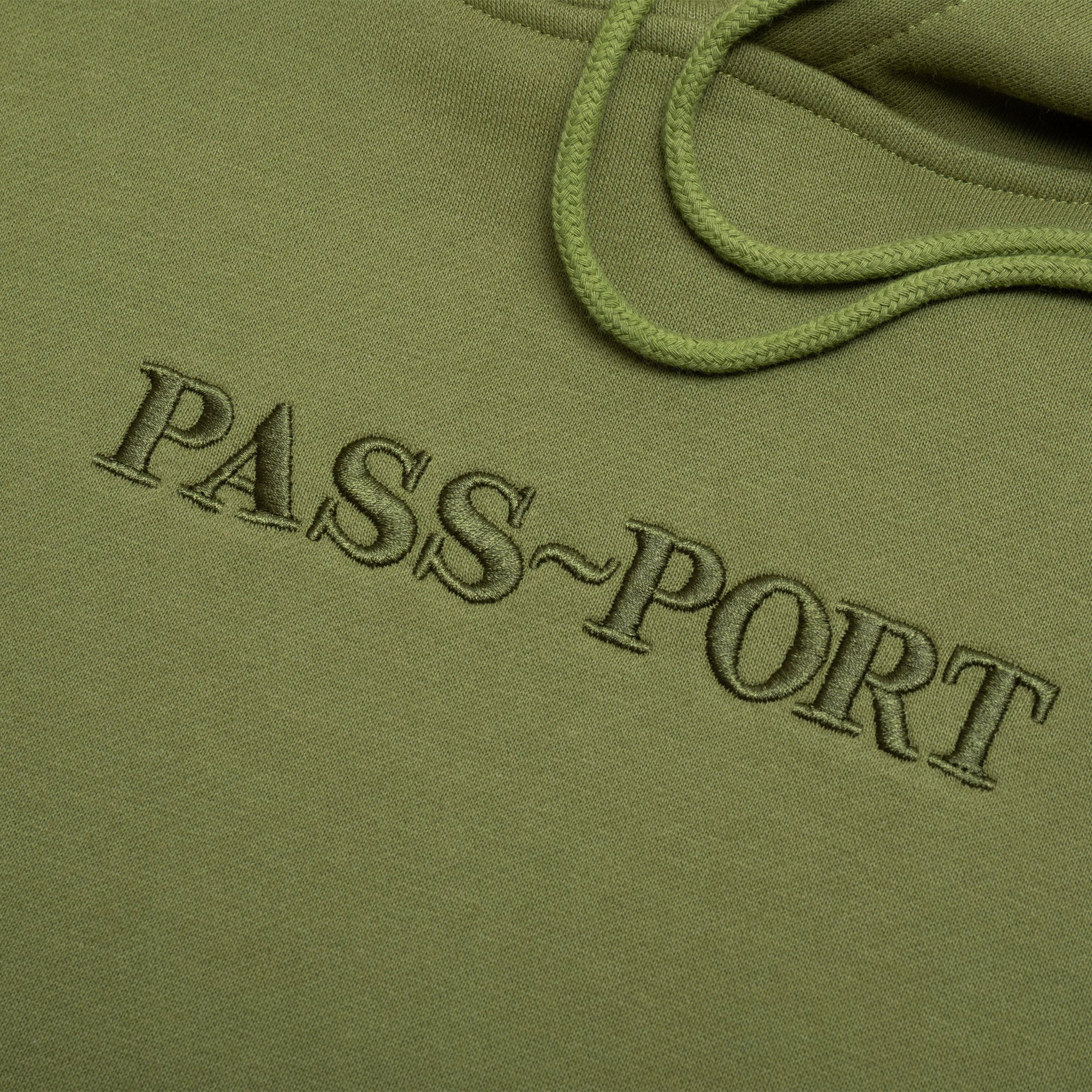 PassPort Official Contrast Organic Hood Olive
