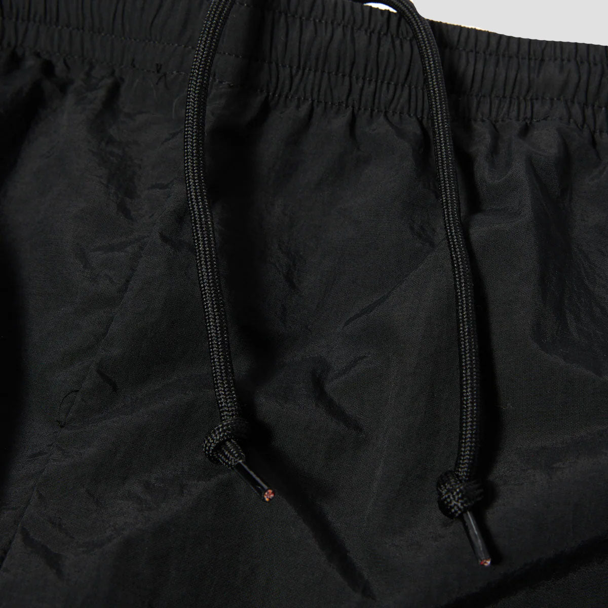 HUF 89 Easy Short Black