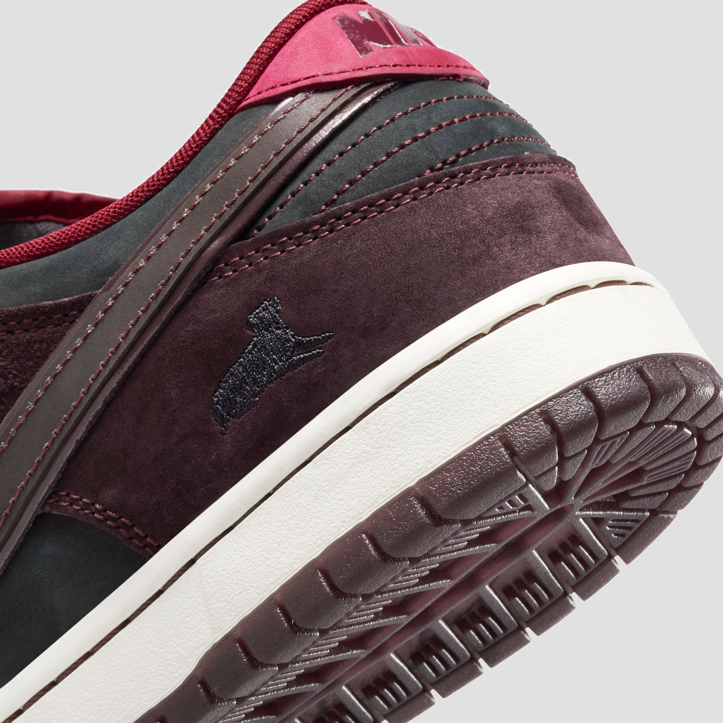 Nike SB Dunk Low Pro X Riot Skateshop Skate Shoes Mahogany / Dark