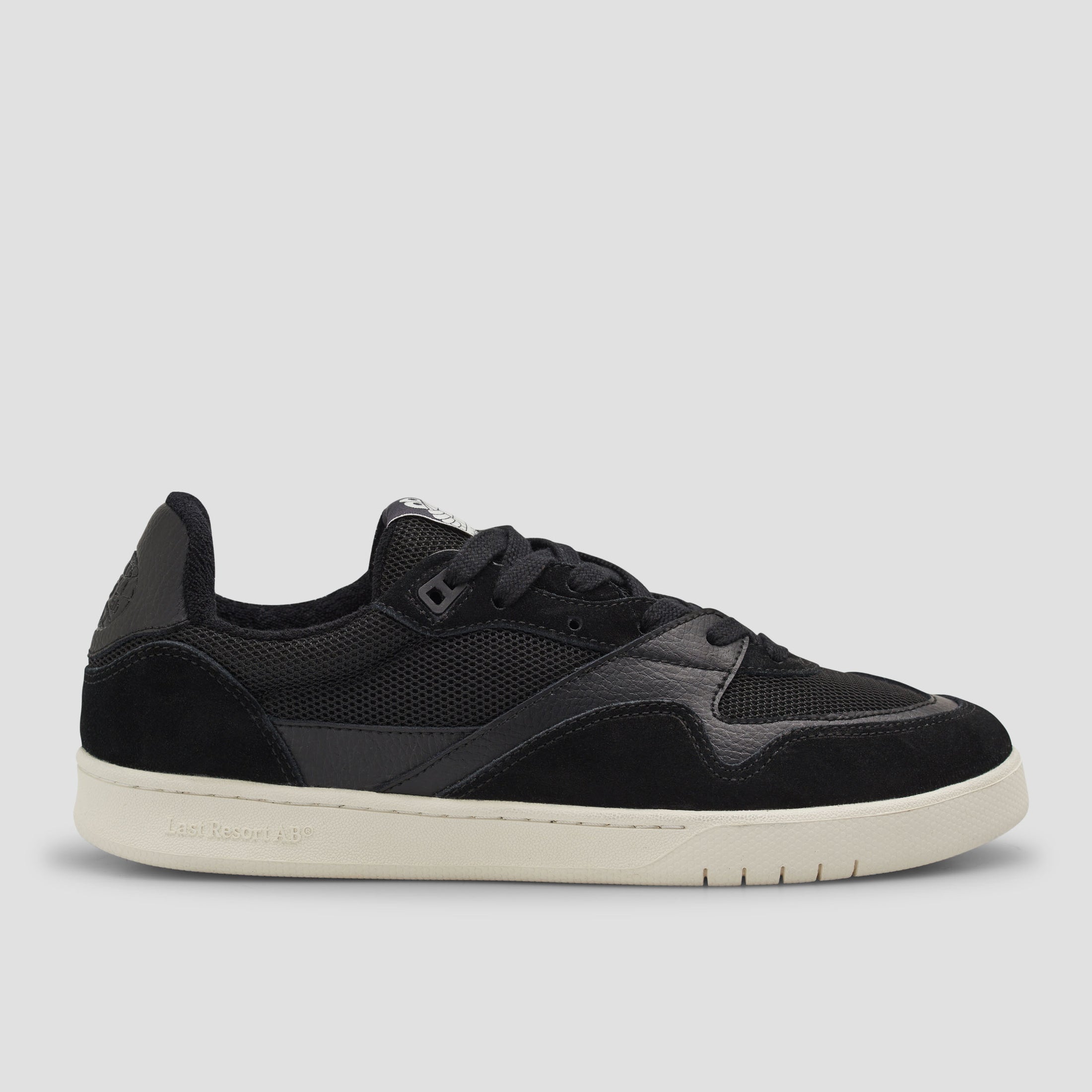 Last Resort AB CM002 LO Skate Shoes Black / White