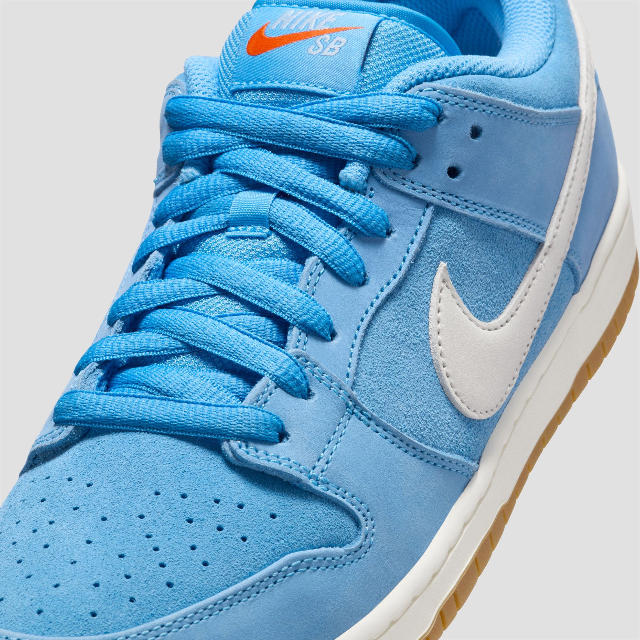light blue dunks low