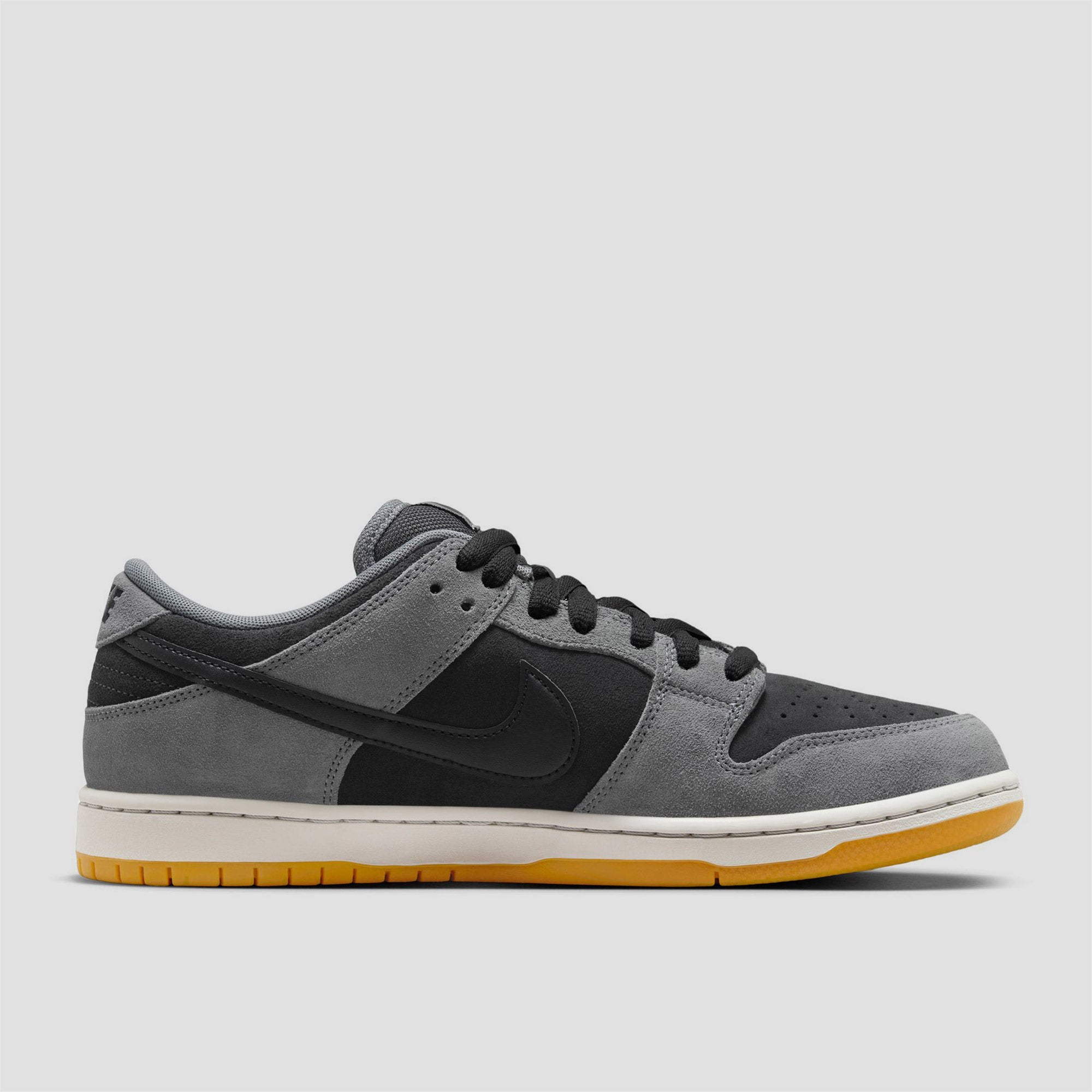 Nike SB Dunk Low Pro Skate Shoes Dk Smoke Grey / Black / Smoke