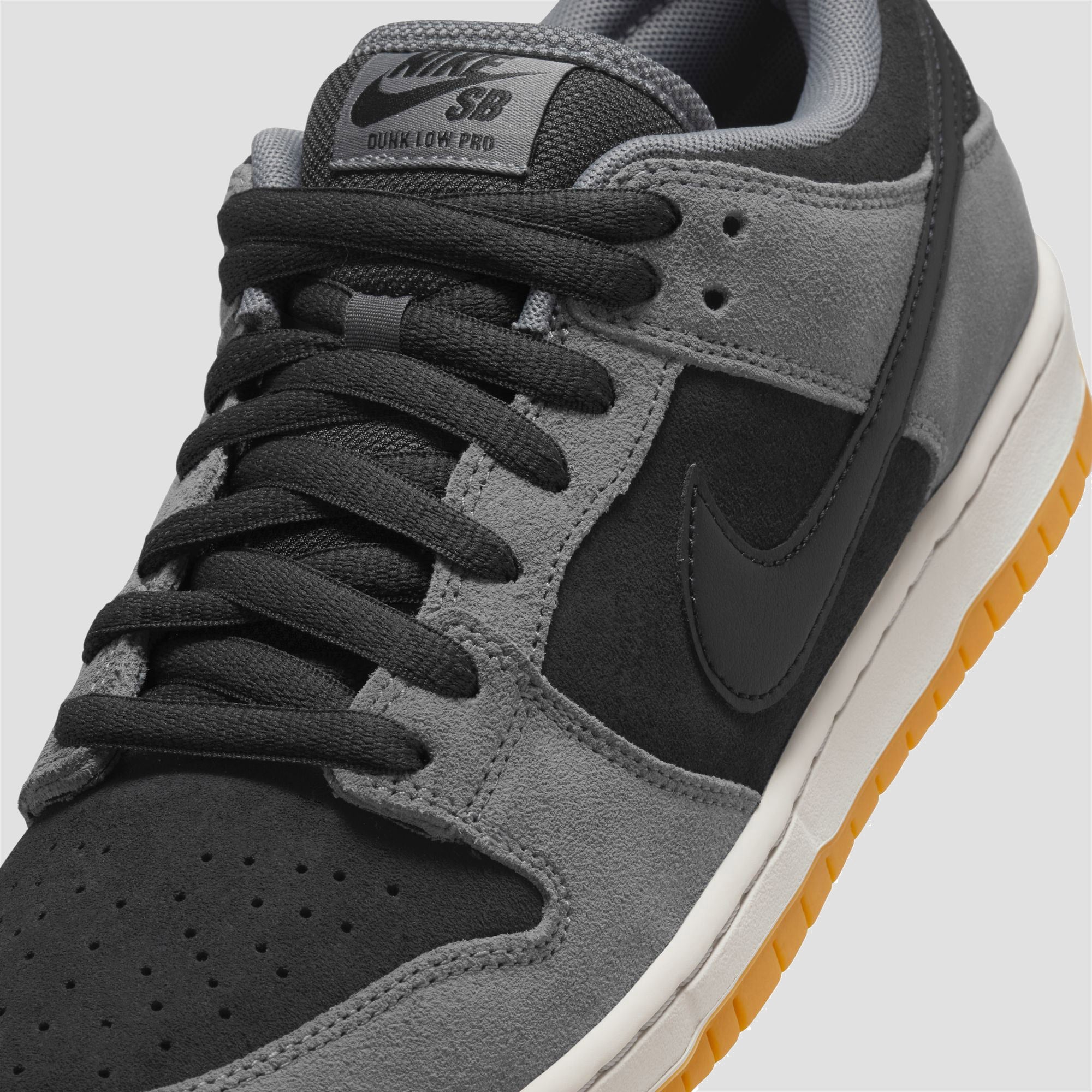 靴 NIKE SB DUNK LOW PRO DK SMOKE GREY/BLACK Nike SB - Dunk Low Pro Shoes | Dark Smoke Grey