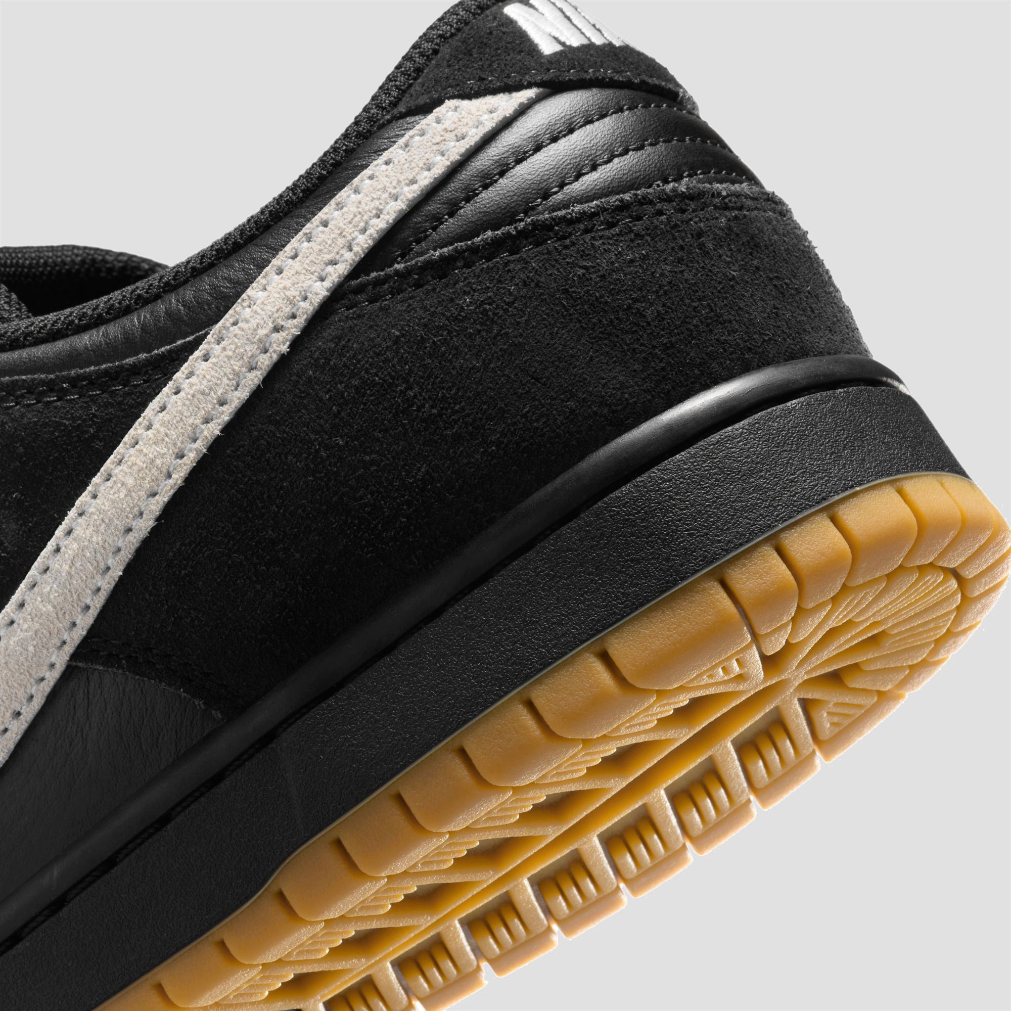 Nike SB Dunk Low Pro Skate Shoes Black White Black Gum