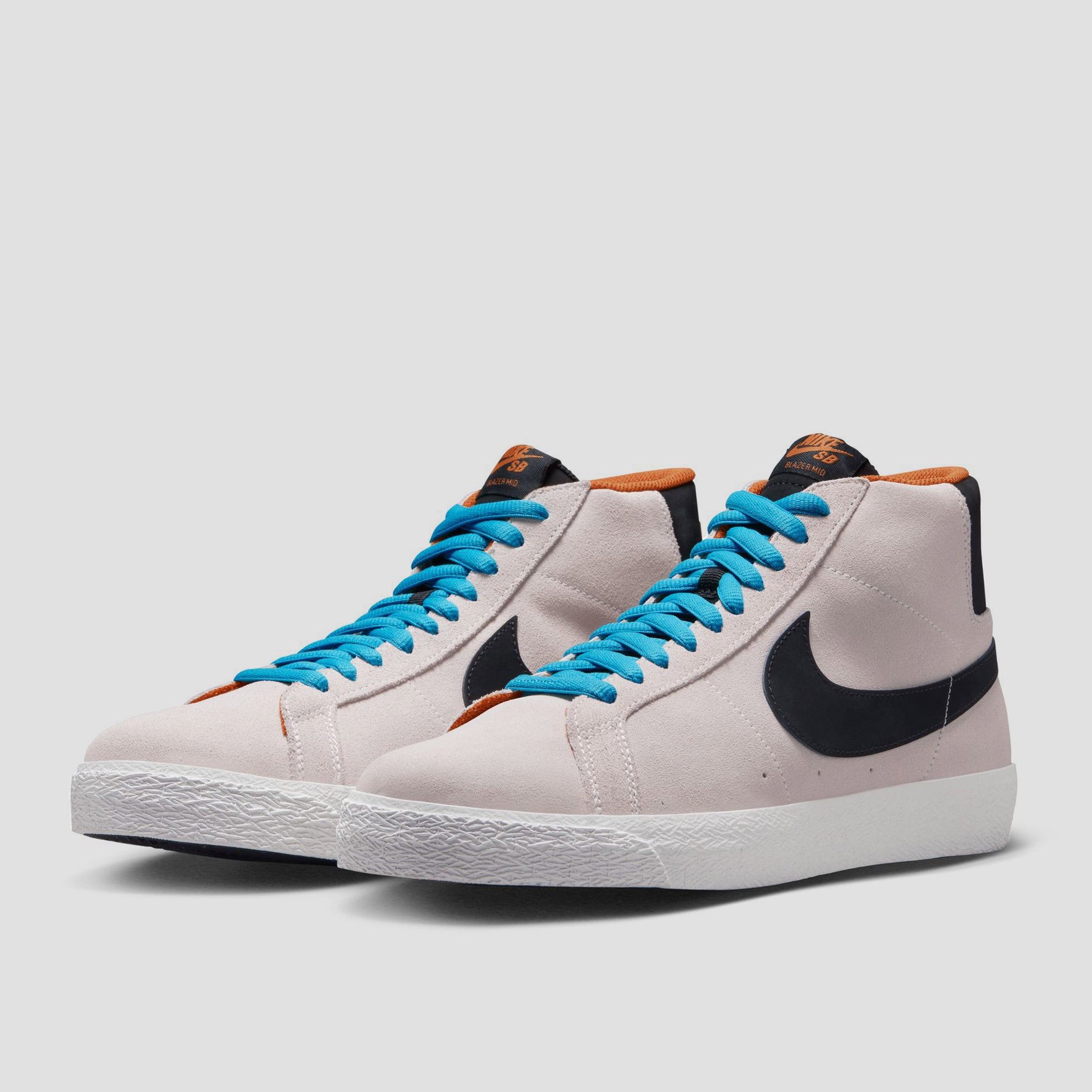 Nike SB Electric Pack Zoom Blazer Mid Electric Skate Shoes Phantom