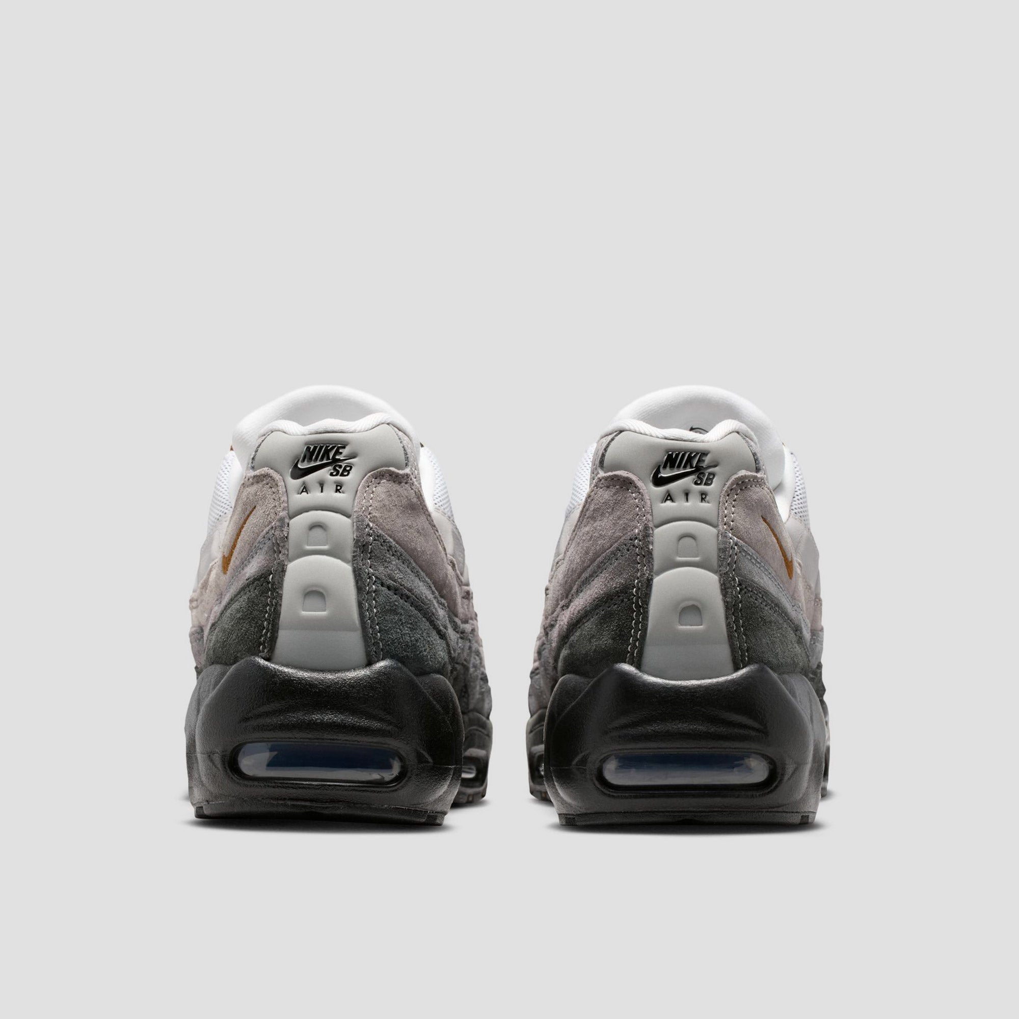 Nike SB Air Max 95 Skate Shoes Black / Cacao WOW / Anthracite / Light Graphite
