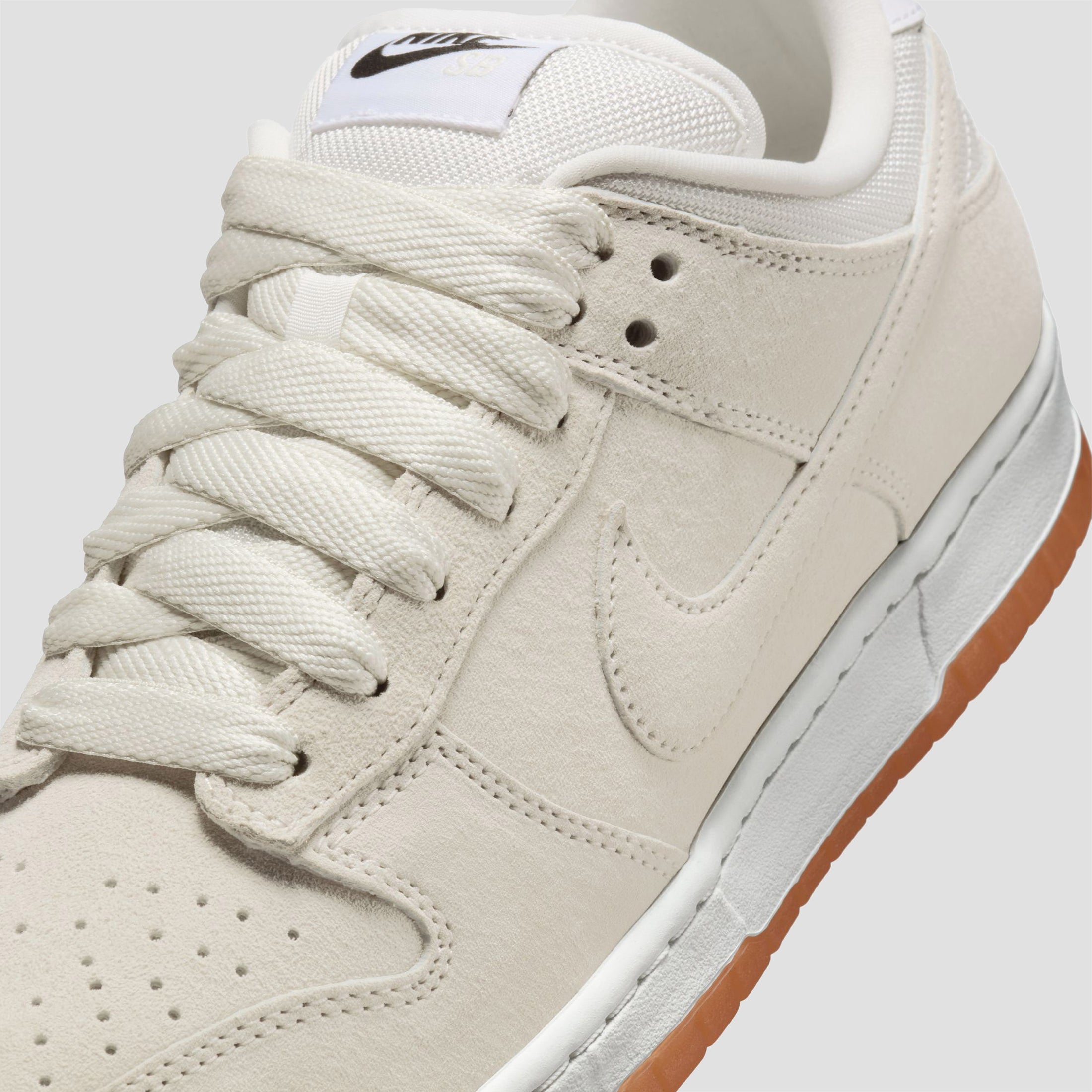 Nike SB Dunk Low Pro B Skate Shoes Pale Ivory / Pale Ivory / Summit White / White