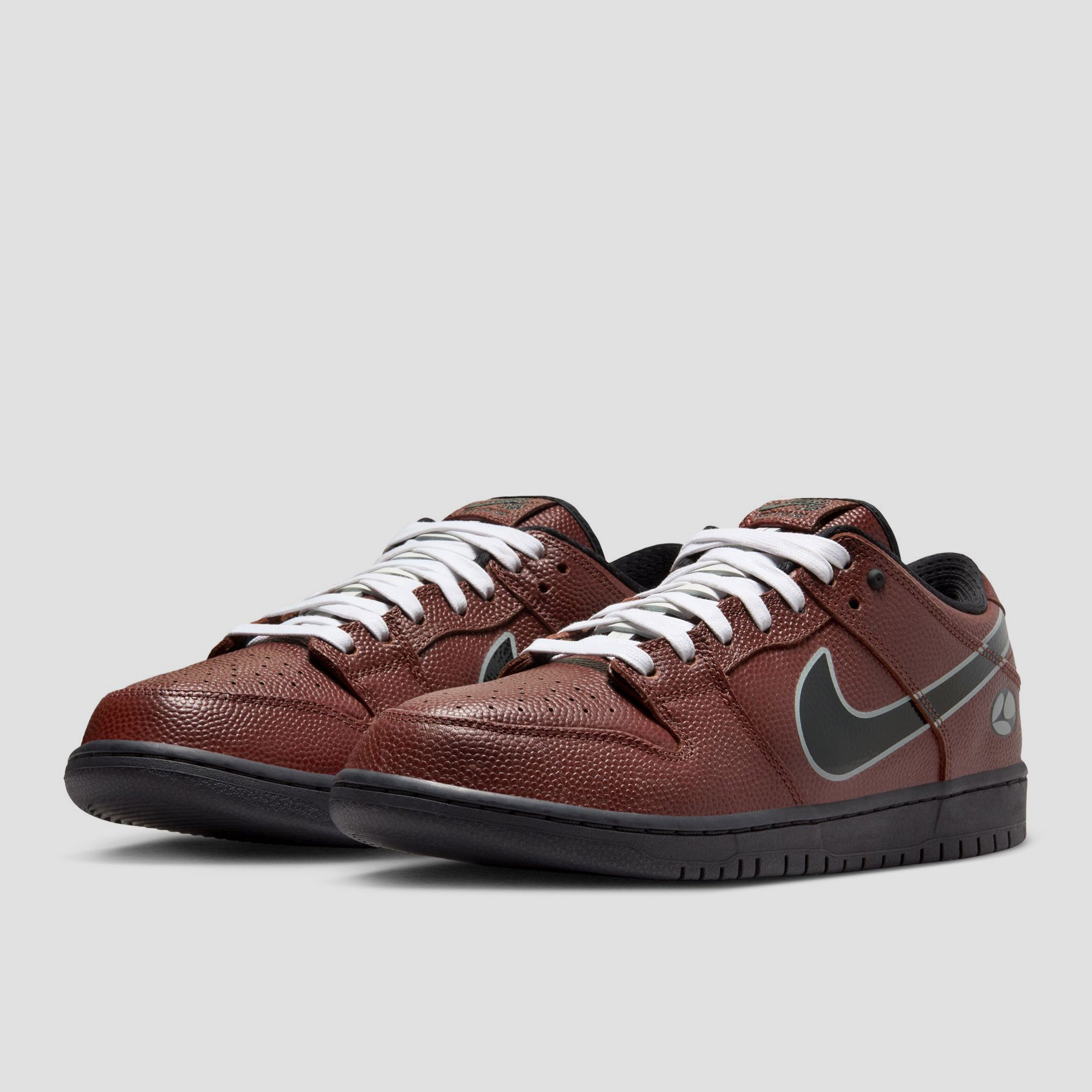Nike SB X Limosine Dunk Low Pro Skate Shoes Dark Pony / Black