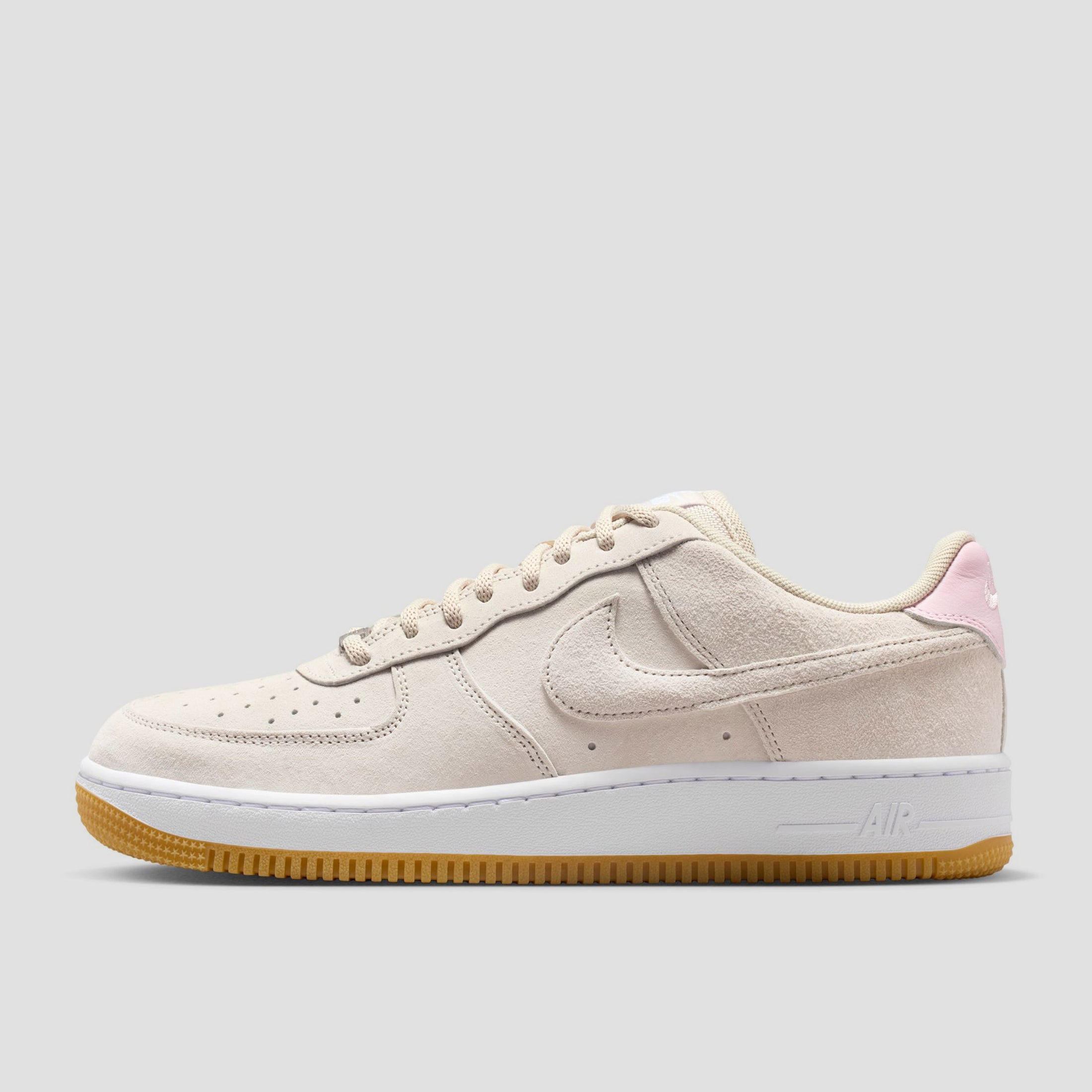 Nike SB Air Force 1 Skate Shoes Light Orewood Brown / White