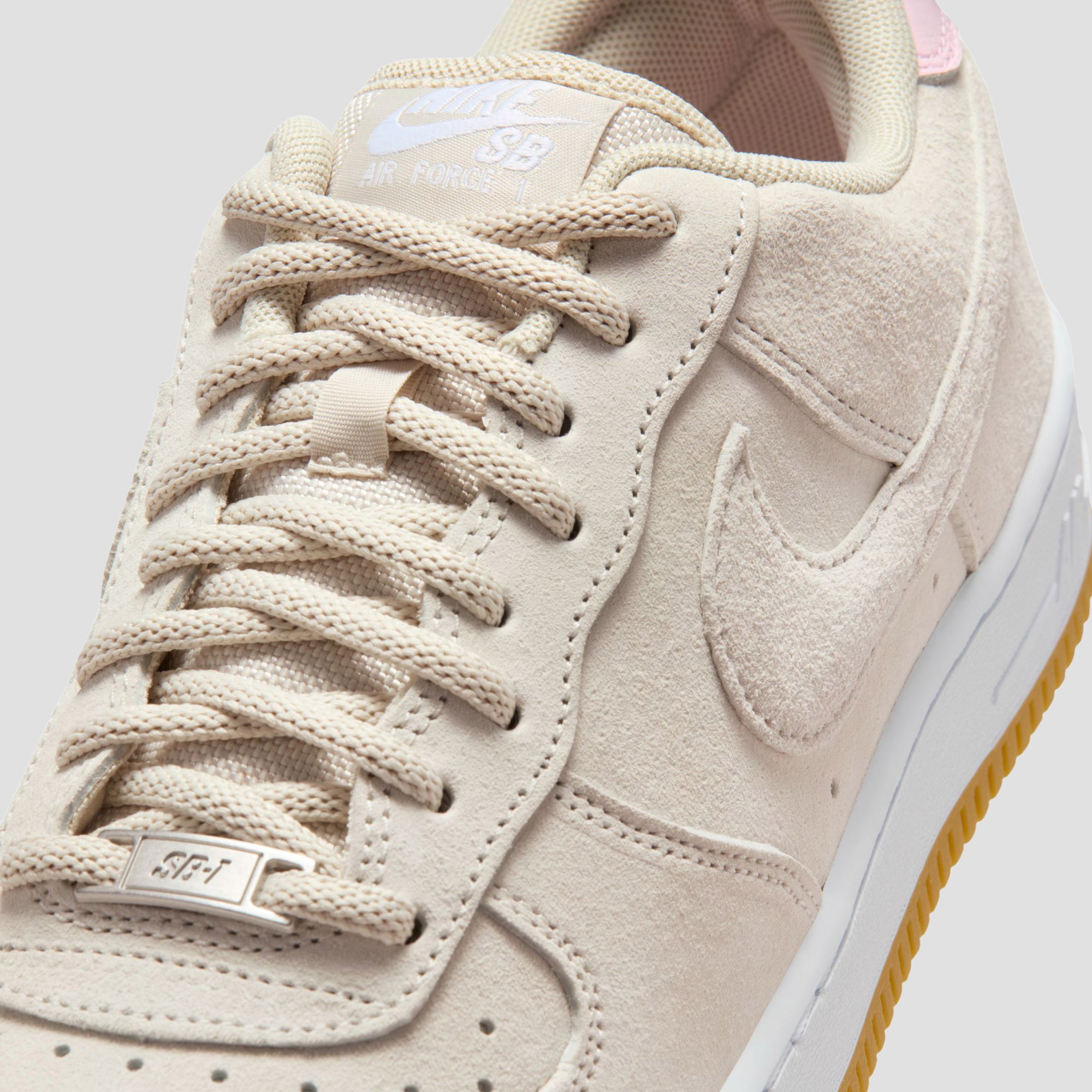 Nike SB Air Force 1 Skate Shoes Light Orewood Brown / White