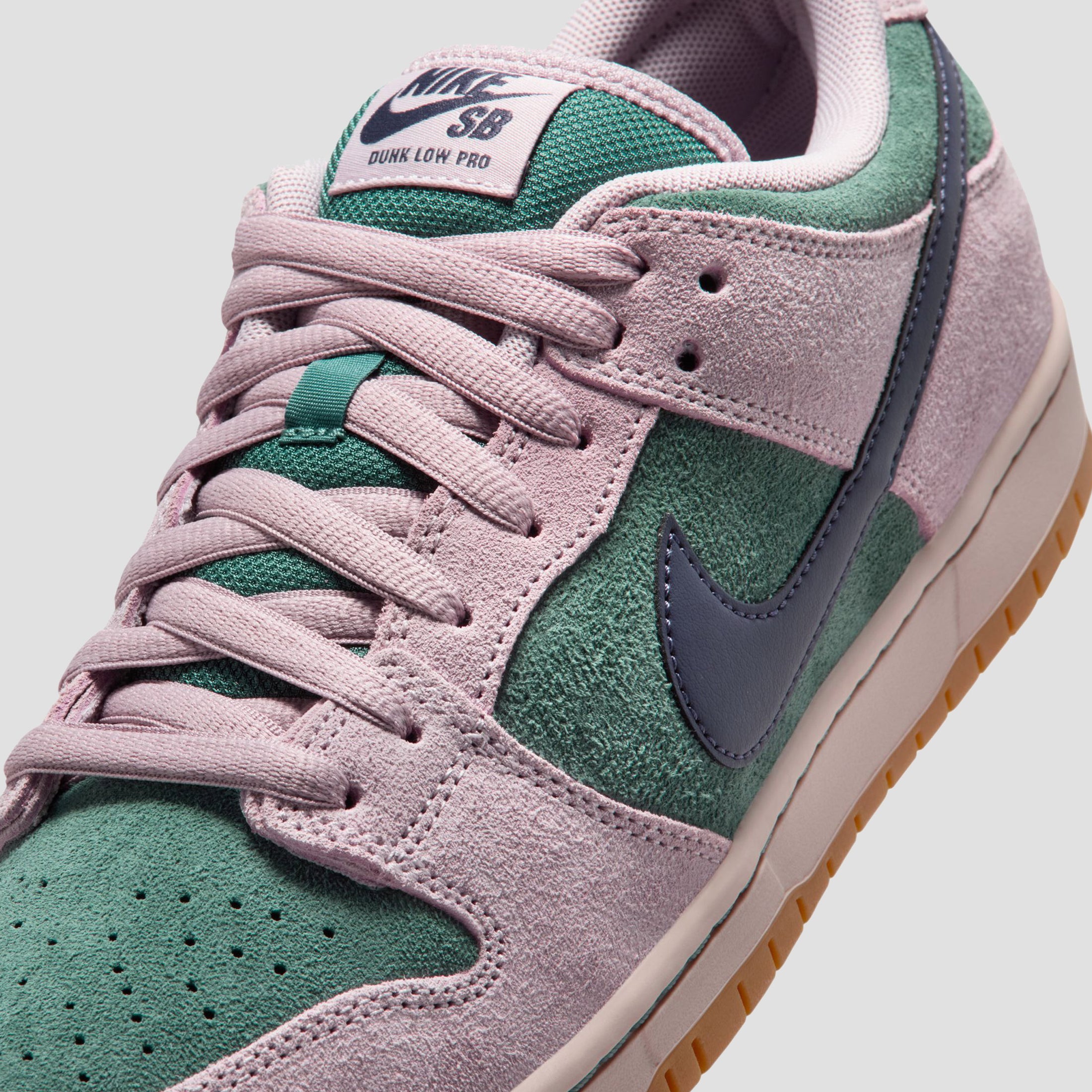 Nike SB Dunk Low Pro Skate Shoes Mineral Slate / Dark Raisin / Particle Rose