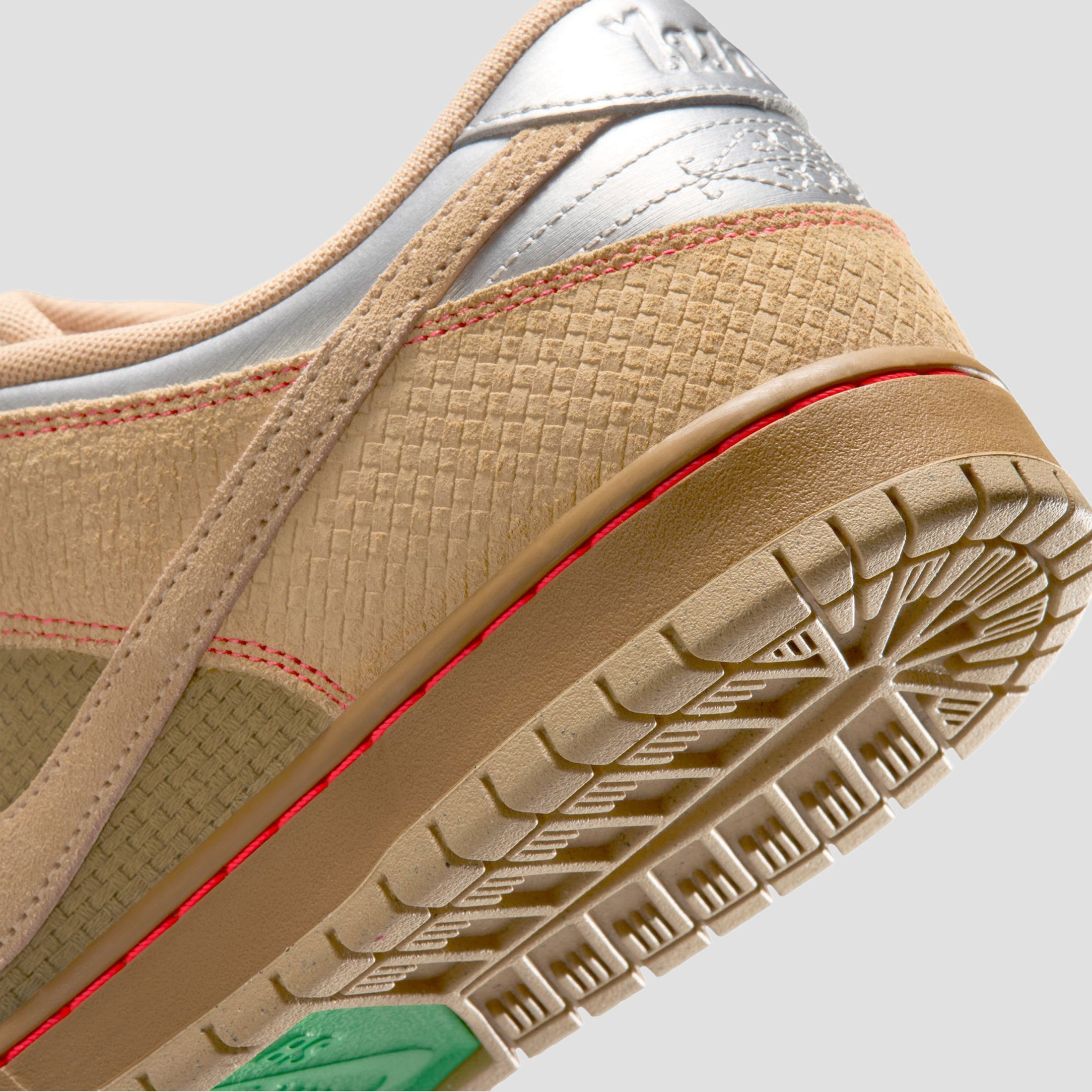Nike SB Dunk Low Pro Skate Shoes Canvas / Vachetta / Tan / Parachute Beige