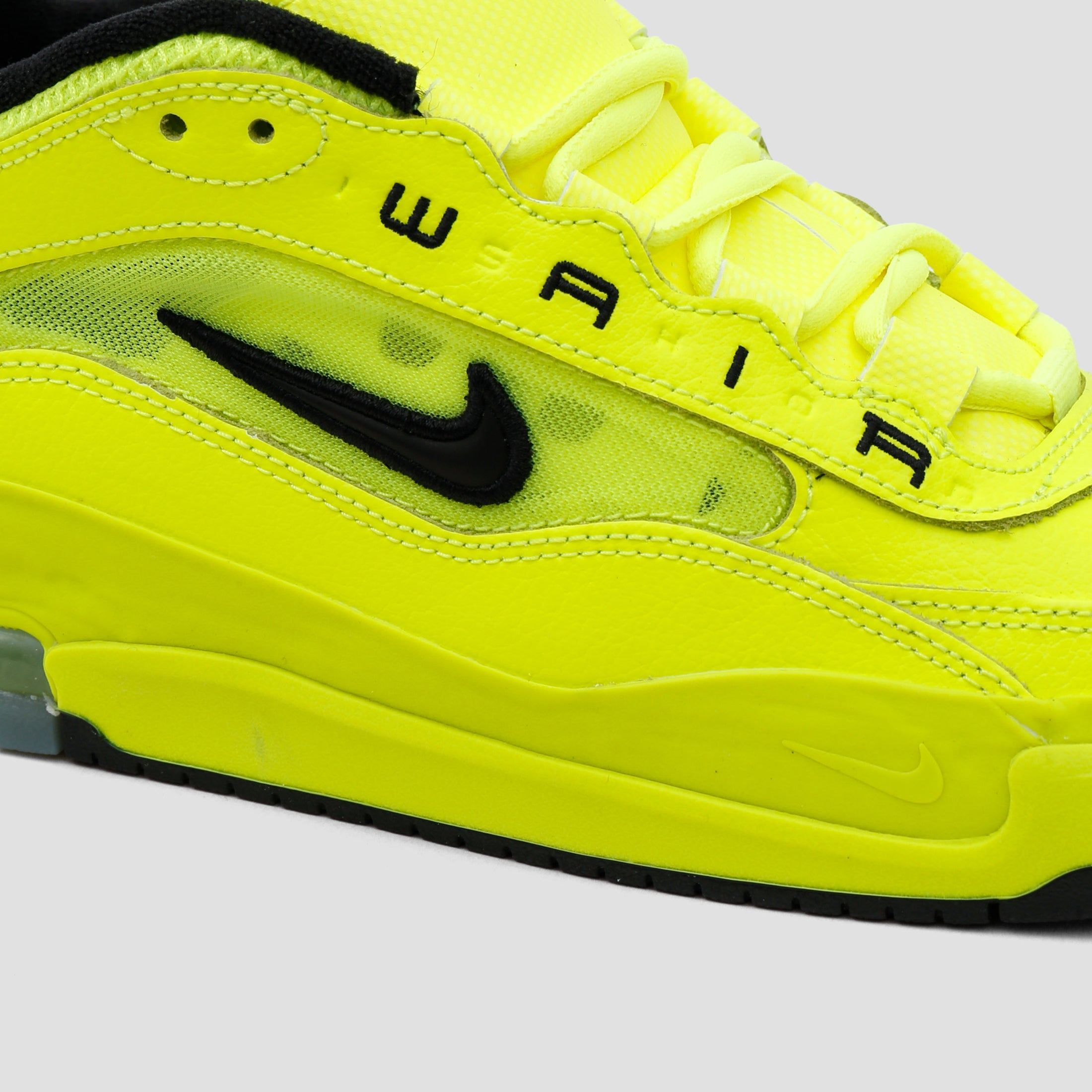 Nike Air Max Ishod Skate Shoes Premium Volt / Black