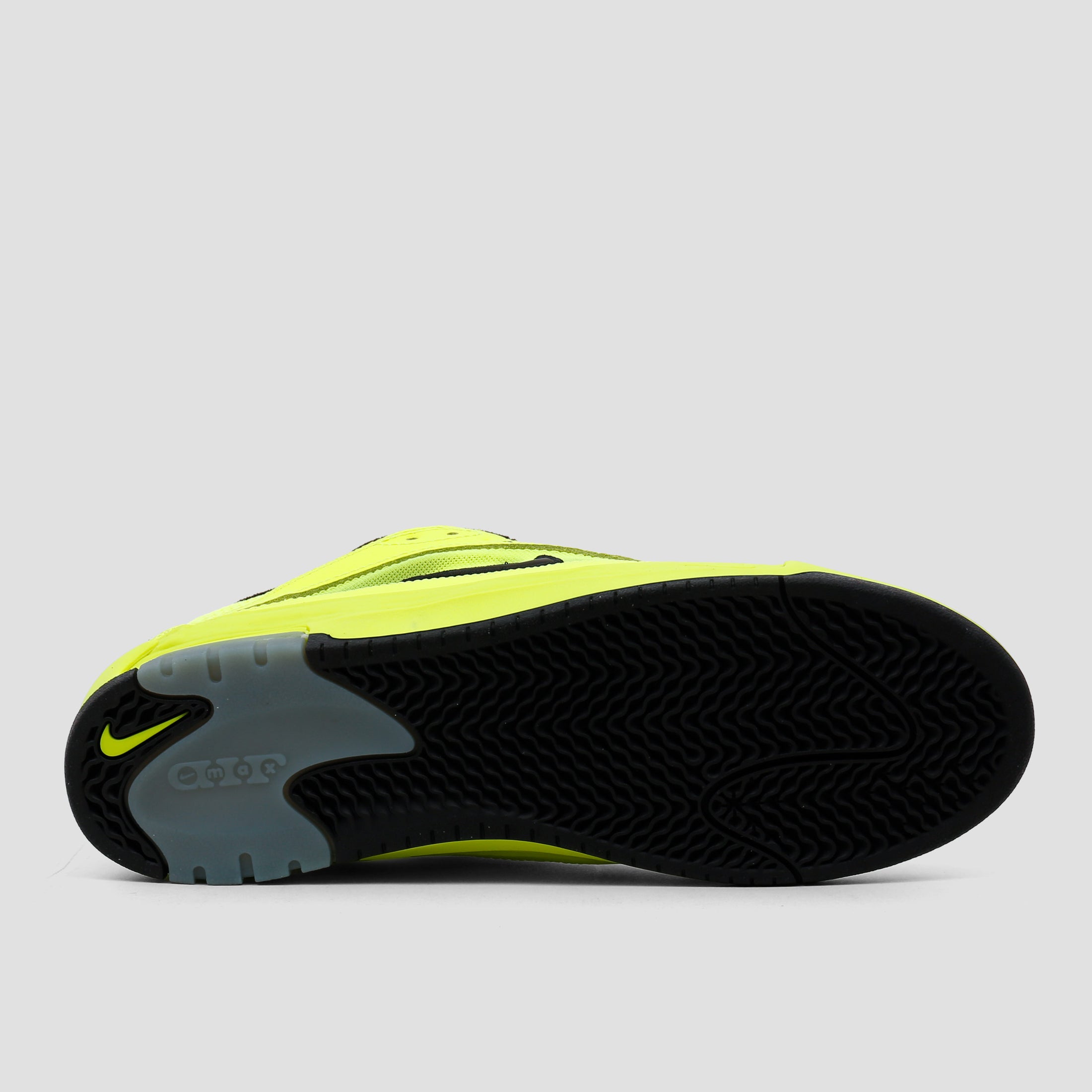 Nike Air Max Ishod Skate Shoes Premium Volt / Black