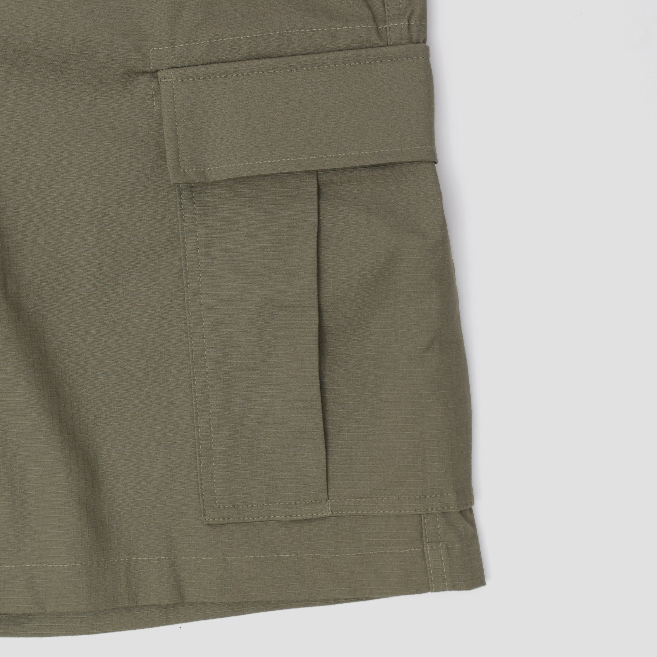 Nike SB Kearny Cargo Shorts Medium Olive