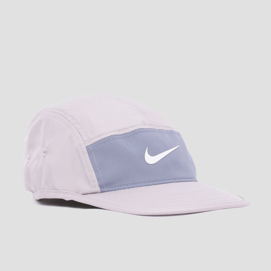 Nike Dri-Fit Unstructured Swoosh Cap Platinum Violet / Antracite / White