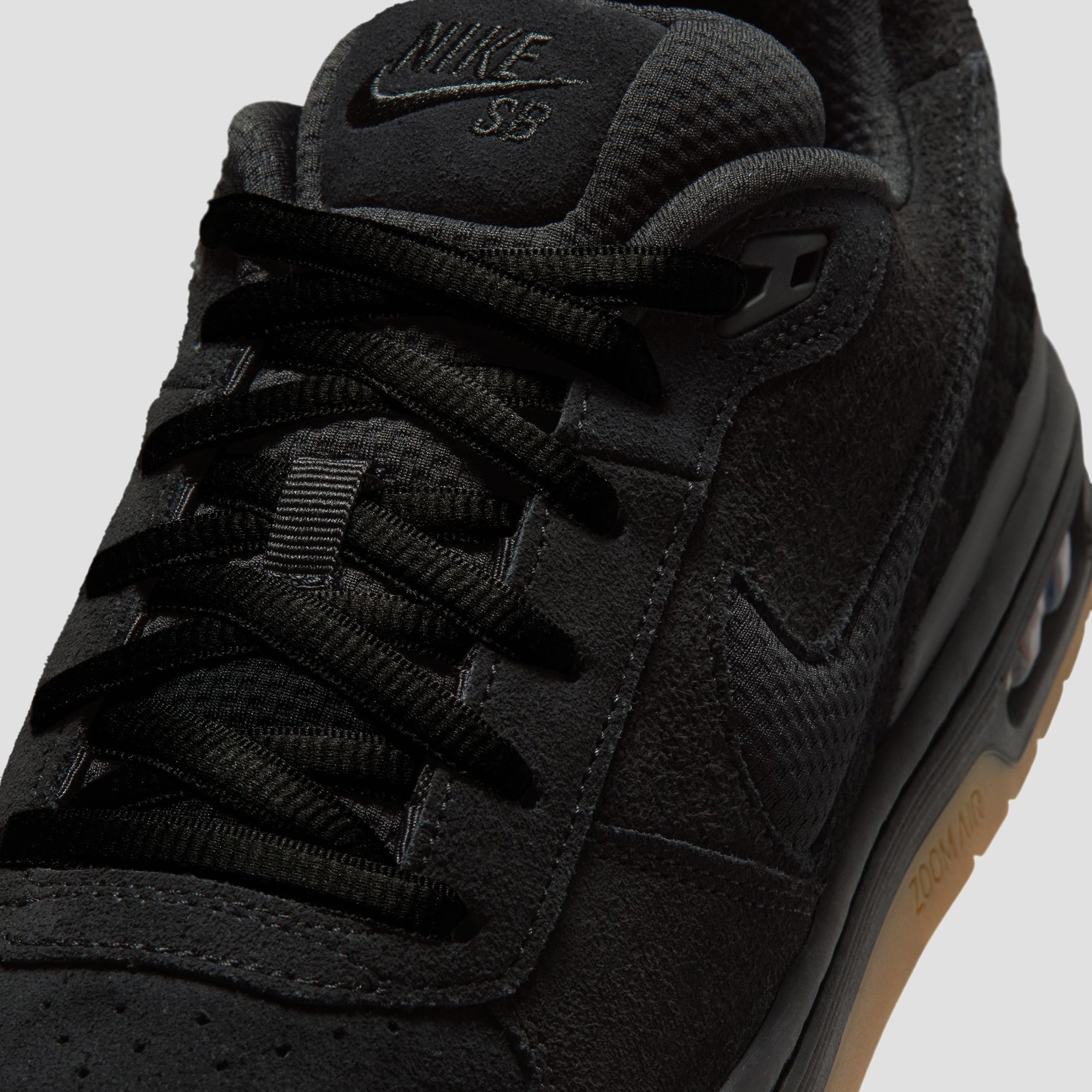 Nike SB Zoom Air Paul Rodriguez Low Skate Shoes Black / Gum / Light Brown