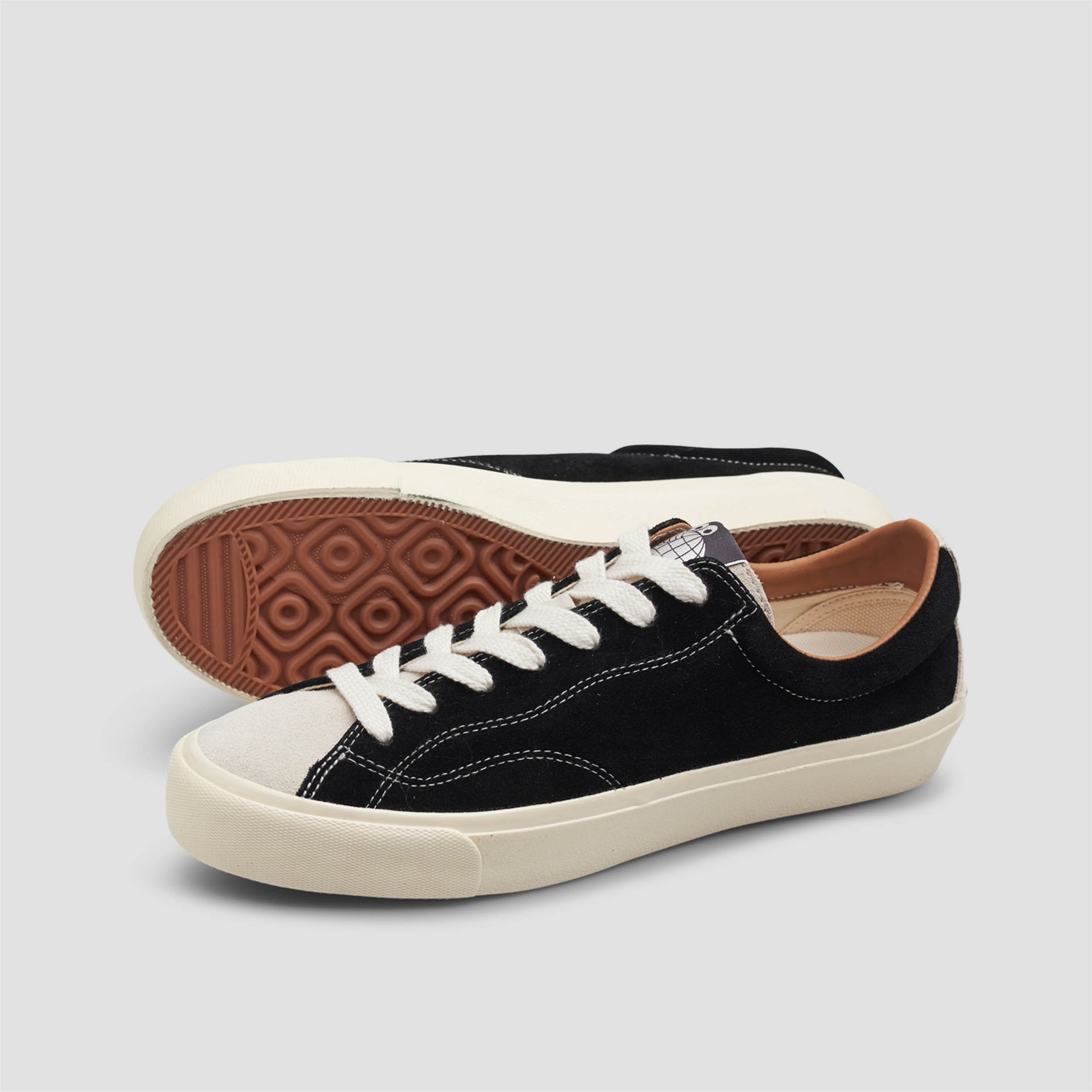 Last Resort AB VM003 Skate Shoes Lo Duo Black / White
