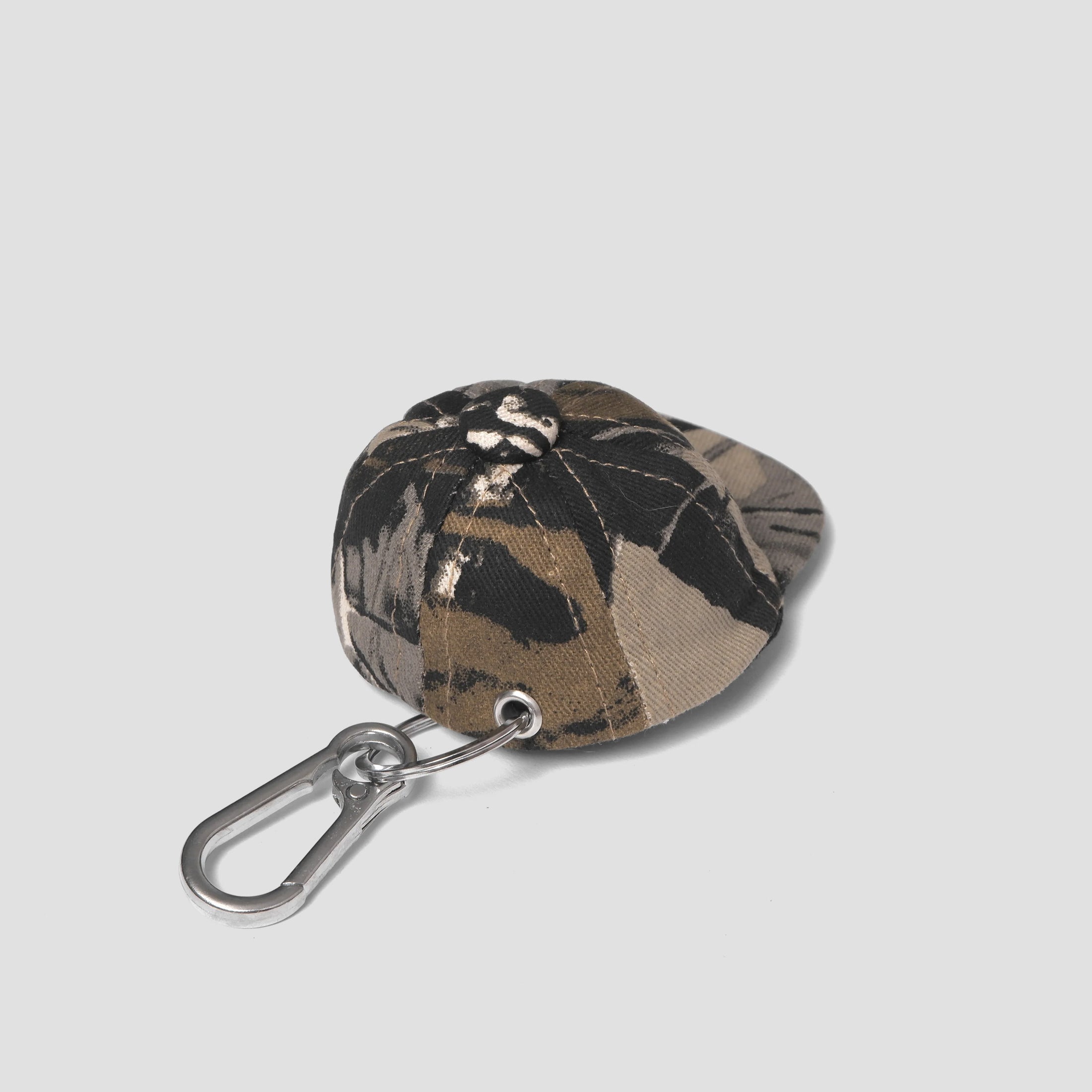 Metalwood Camo Hat Keychain
