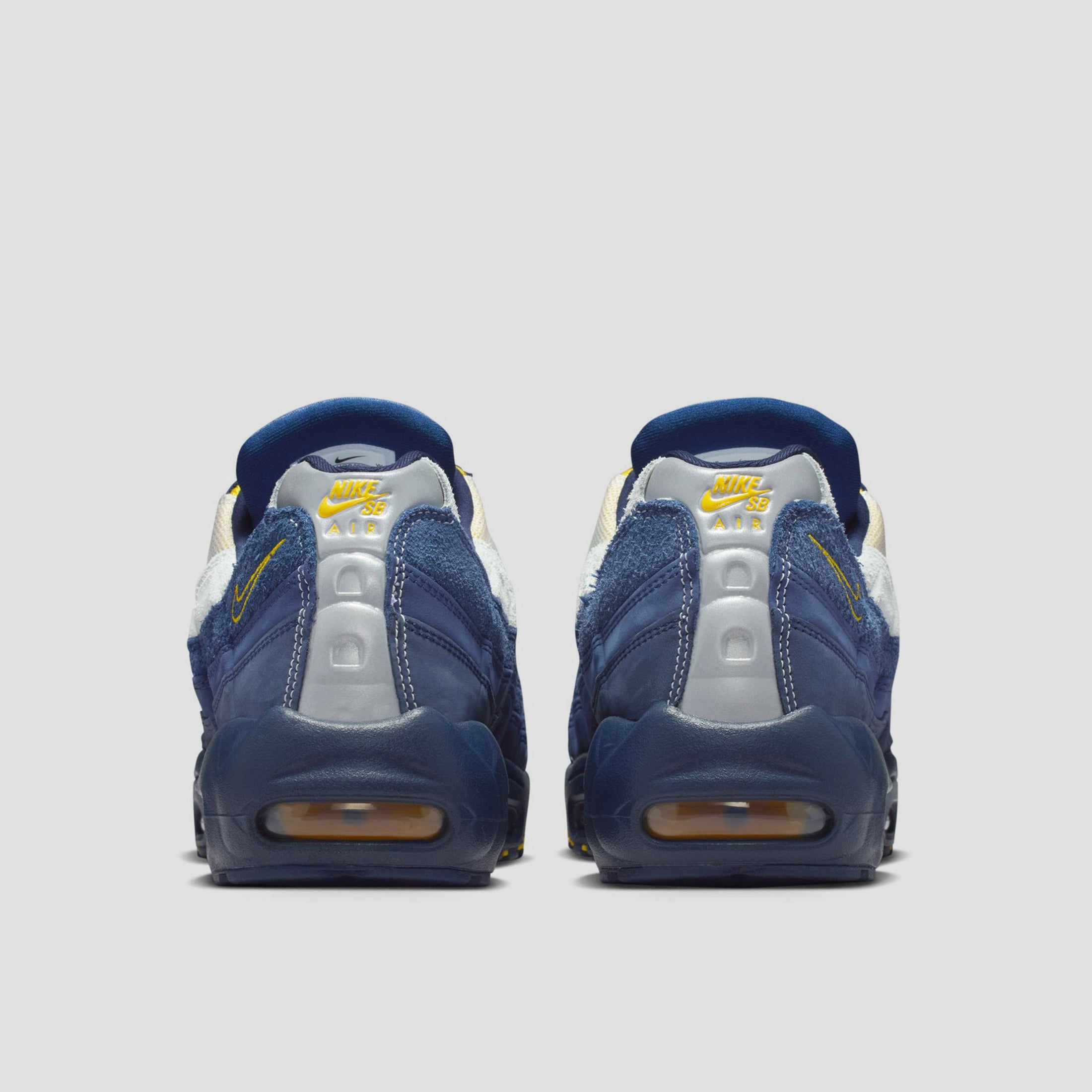 Nike SB Air Max 95 x Eric Koston Skate Shoes Obsidian / Speed Yellow