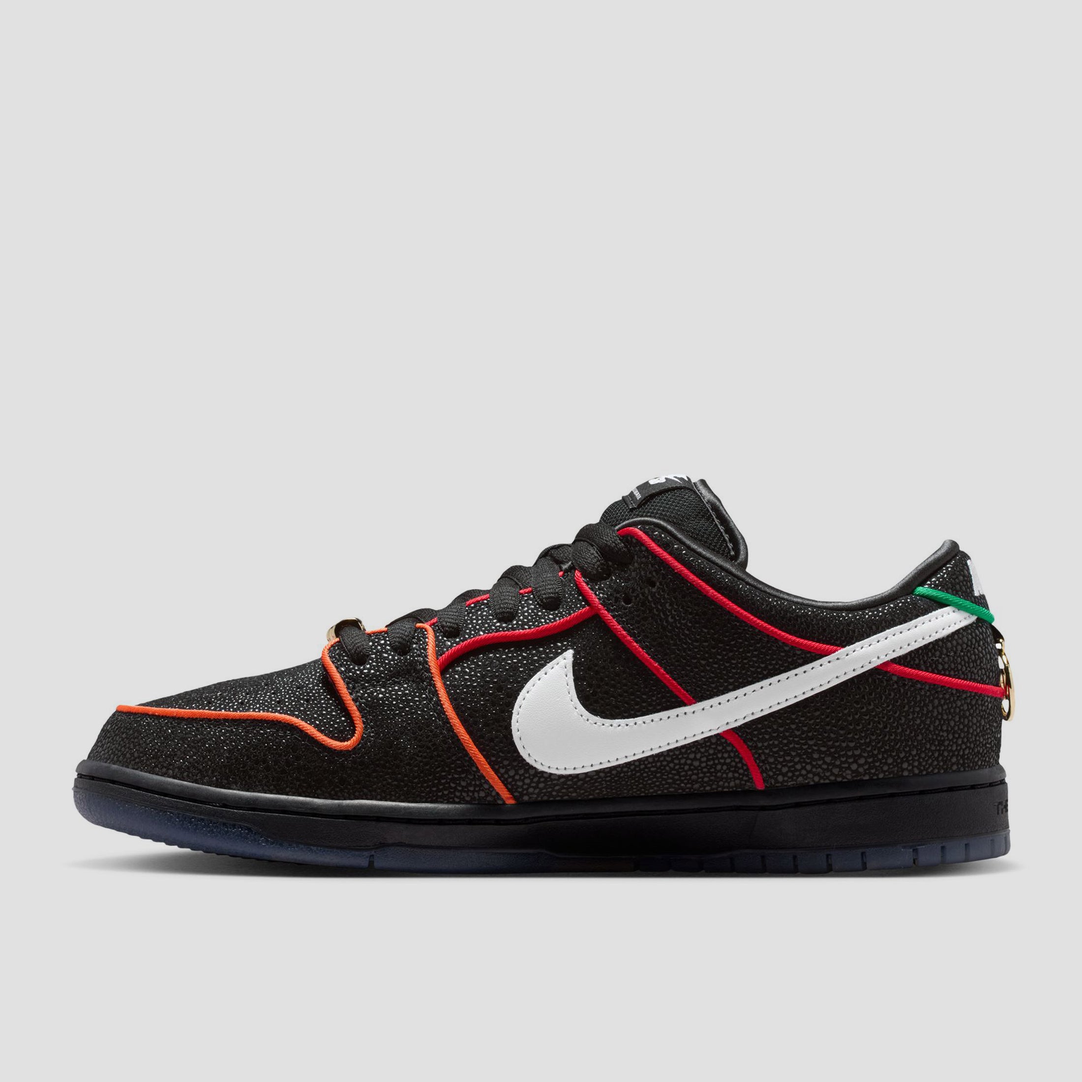Nike SB Bronx Girls Dunk Low Pro Skate Shoes Black / White / Challenge Red / Total Orange