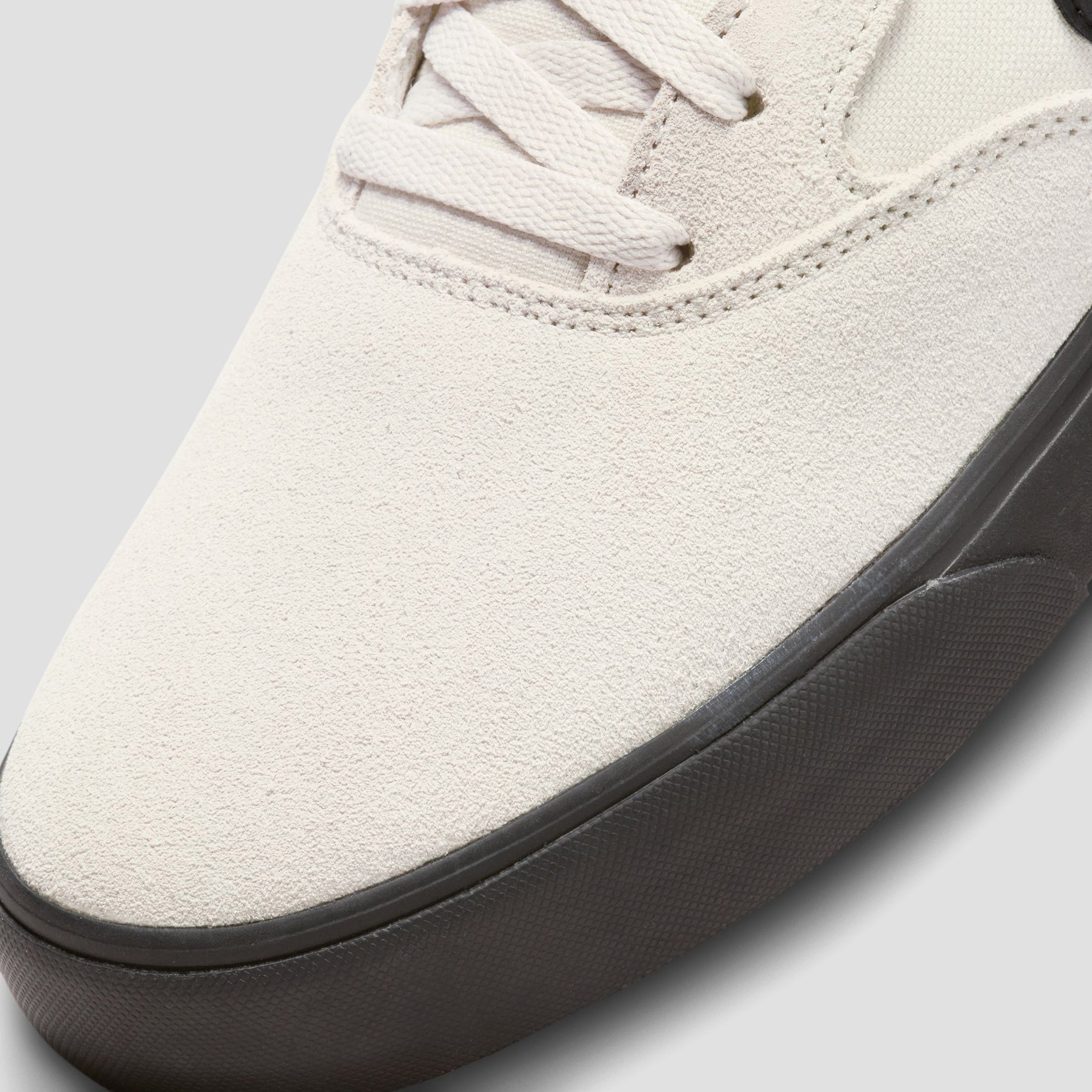 Nike SB Chron 2 Shoes Light Bone / Black