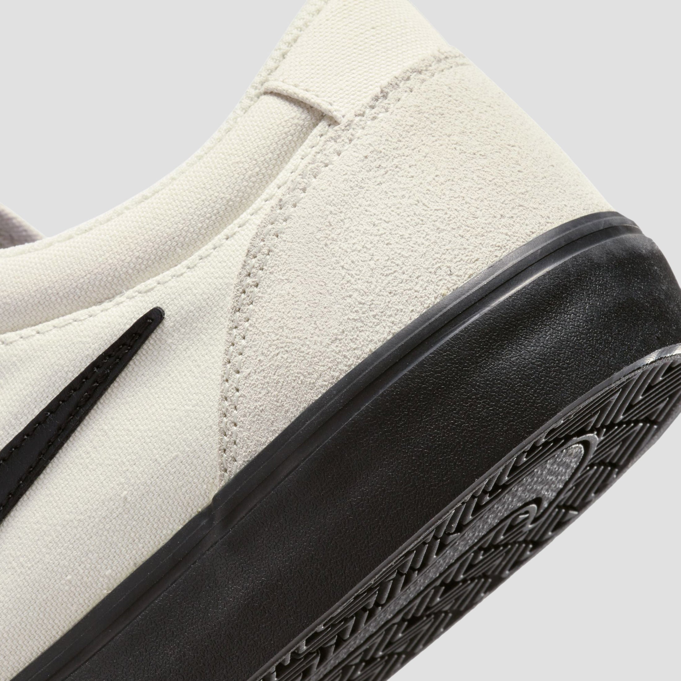 Nike SB Chron 2 Shoes Light Bone / Black