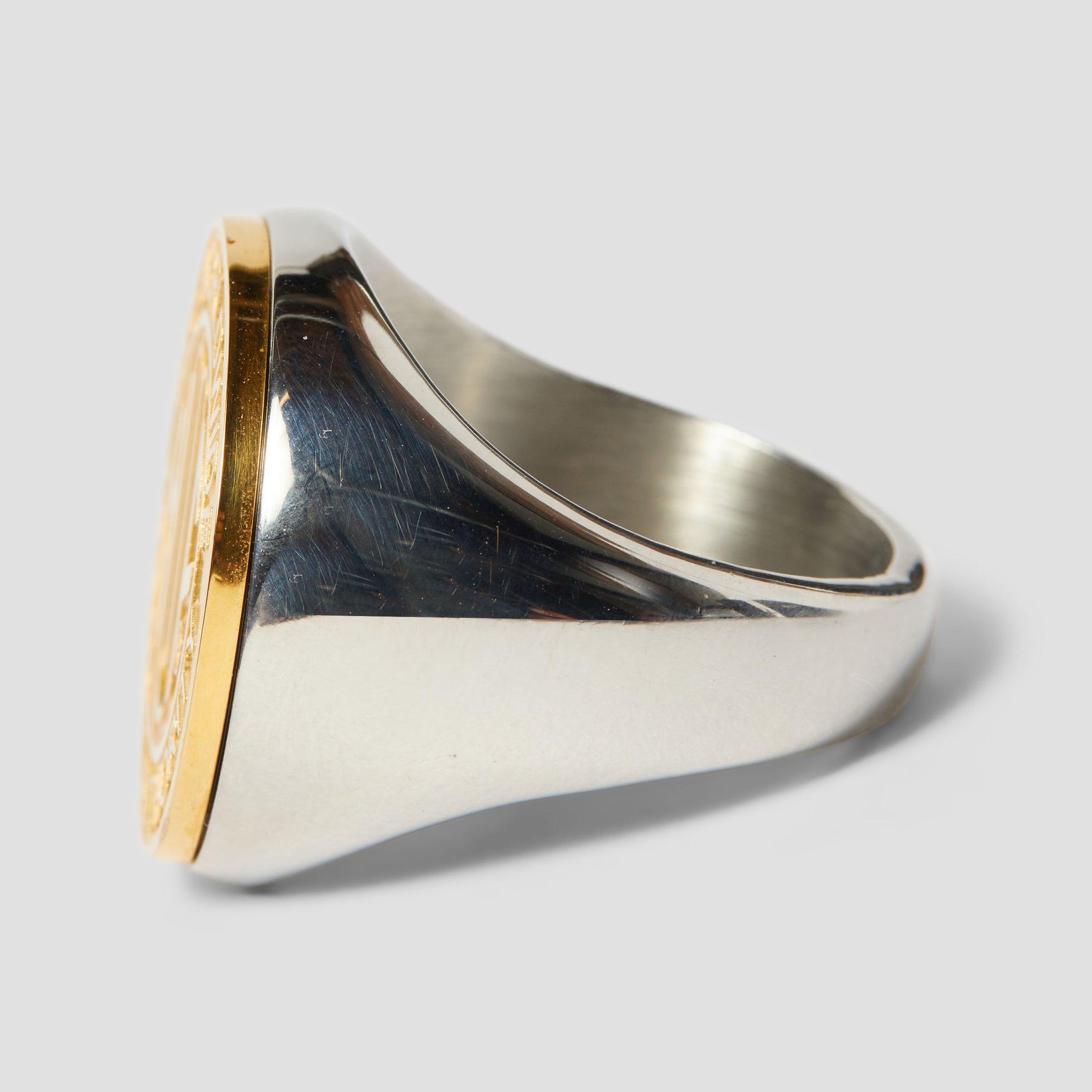 HUF Token Signet Ring Gold