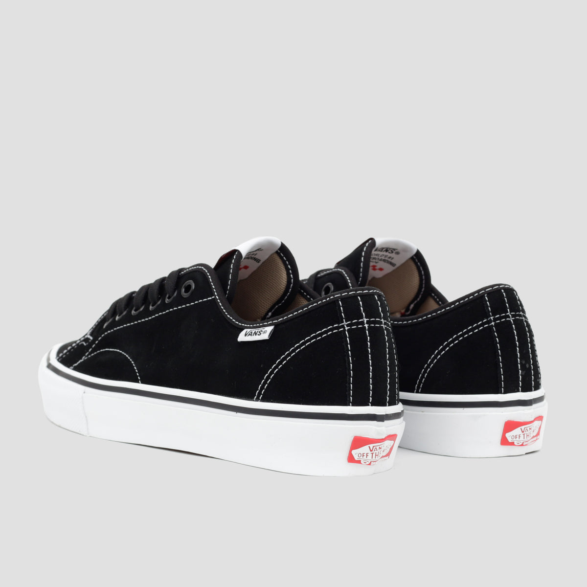 Vans Skate AVE Classic Skate Shoes Black / White