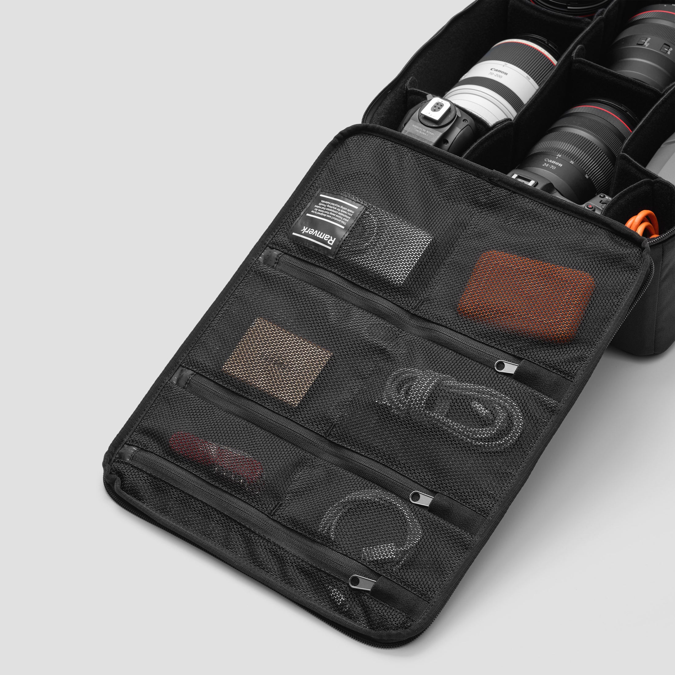 Db Ramverk Medium Camera Insert Blackout