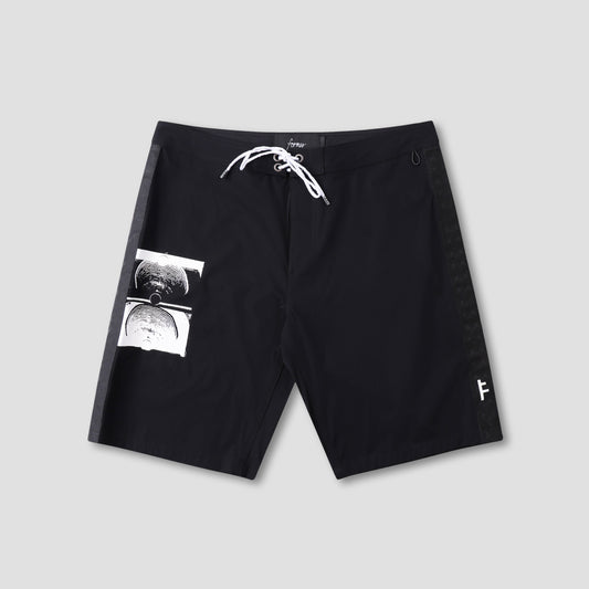 Former Militant 18.5 Trunk Black