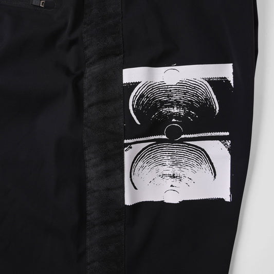 Former Militant 18.5 Trunk Black
