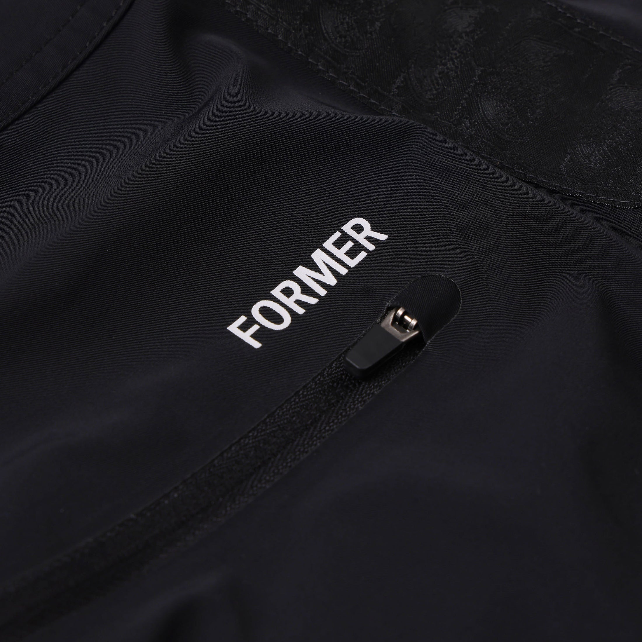 Former Militant 18.5 Trunk Black