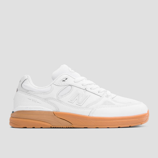 New Balance 933 Skate Shoes White / Gum