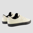 Load image into Gallery viewer, New Balance 272 Shoes Sea Salt / Black
