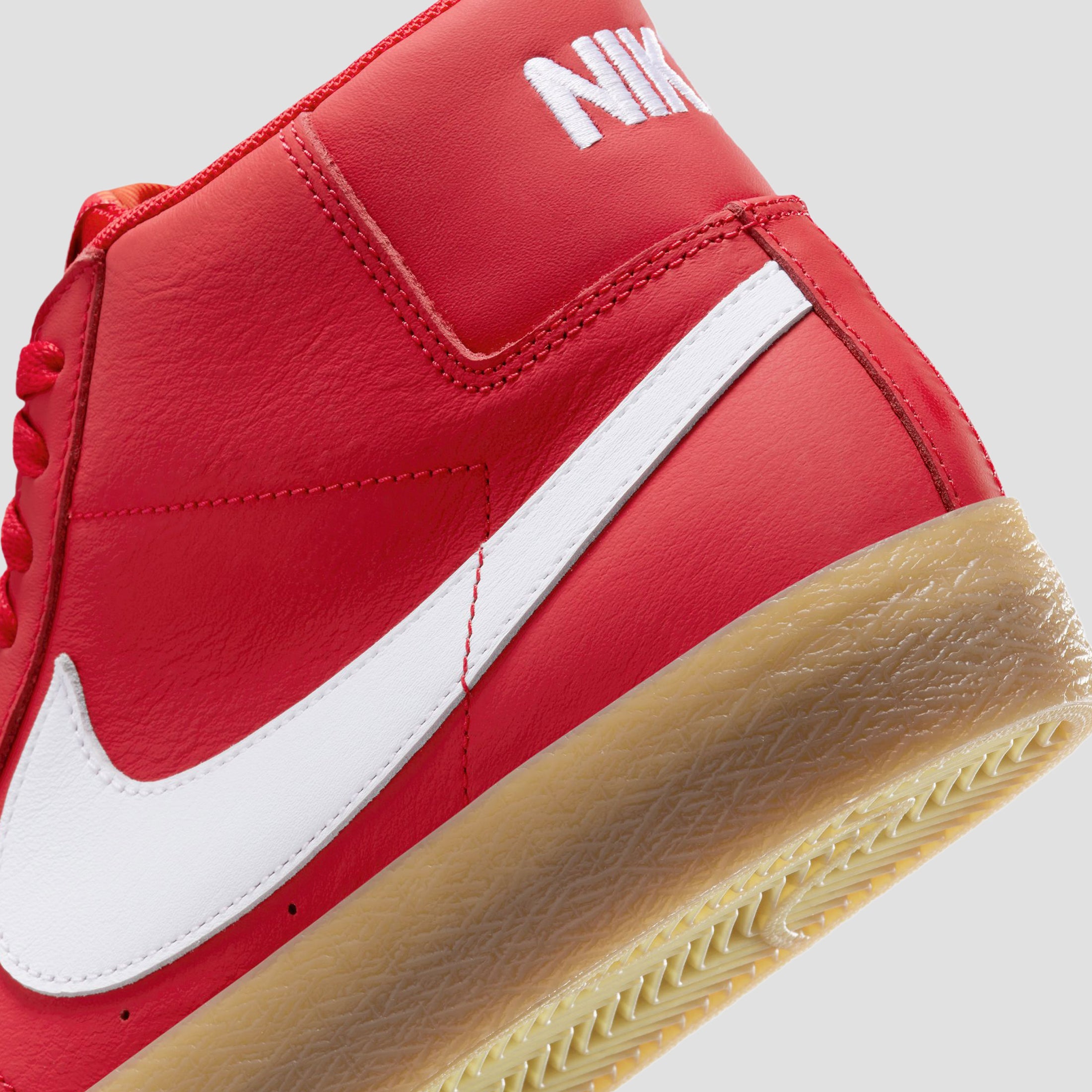 Nike SB Zoom Blazer Mid Skate Shoes University Red White White