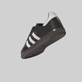 Load and play video in Gallery viewer, adidas Samba OG Skate Shoes Core Black / Cloud White / Gum
