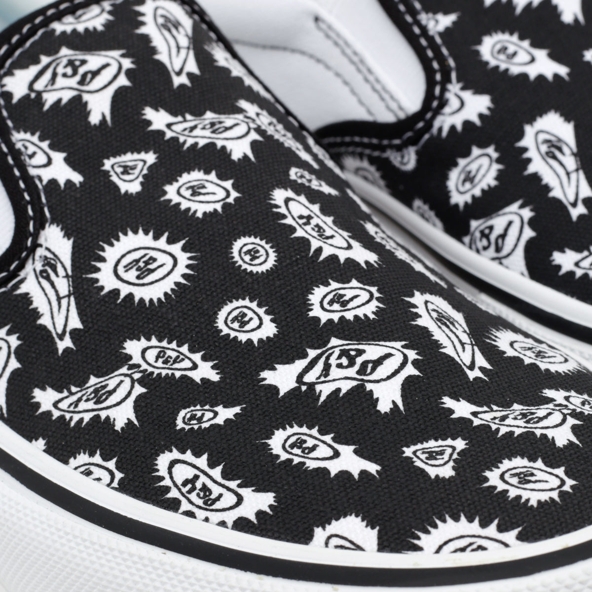 Vans X Punkandyo Skate Slip On Skate Shoes Black / White