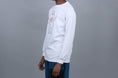Load image into Gallery viewer, Bronze Espy Longsleeve T-Shirt White
