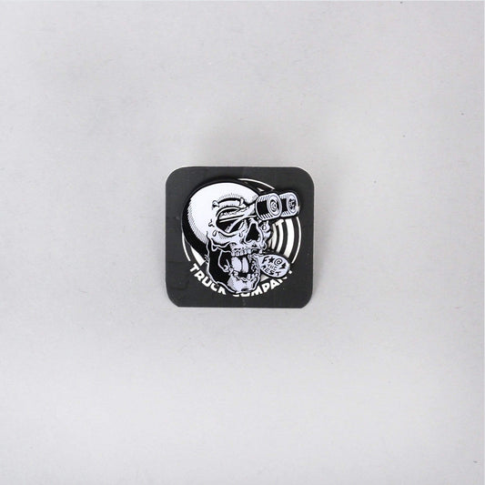Independent FTR Skull Pin Badge Black / White