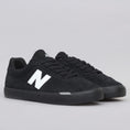 Load image into Gallery viewer, New Balance 22 Shoes Black / White
